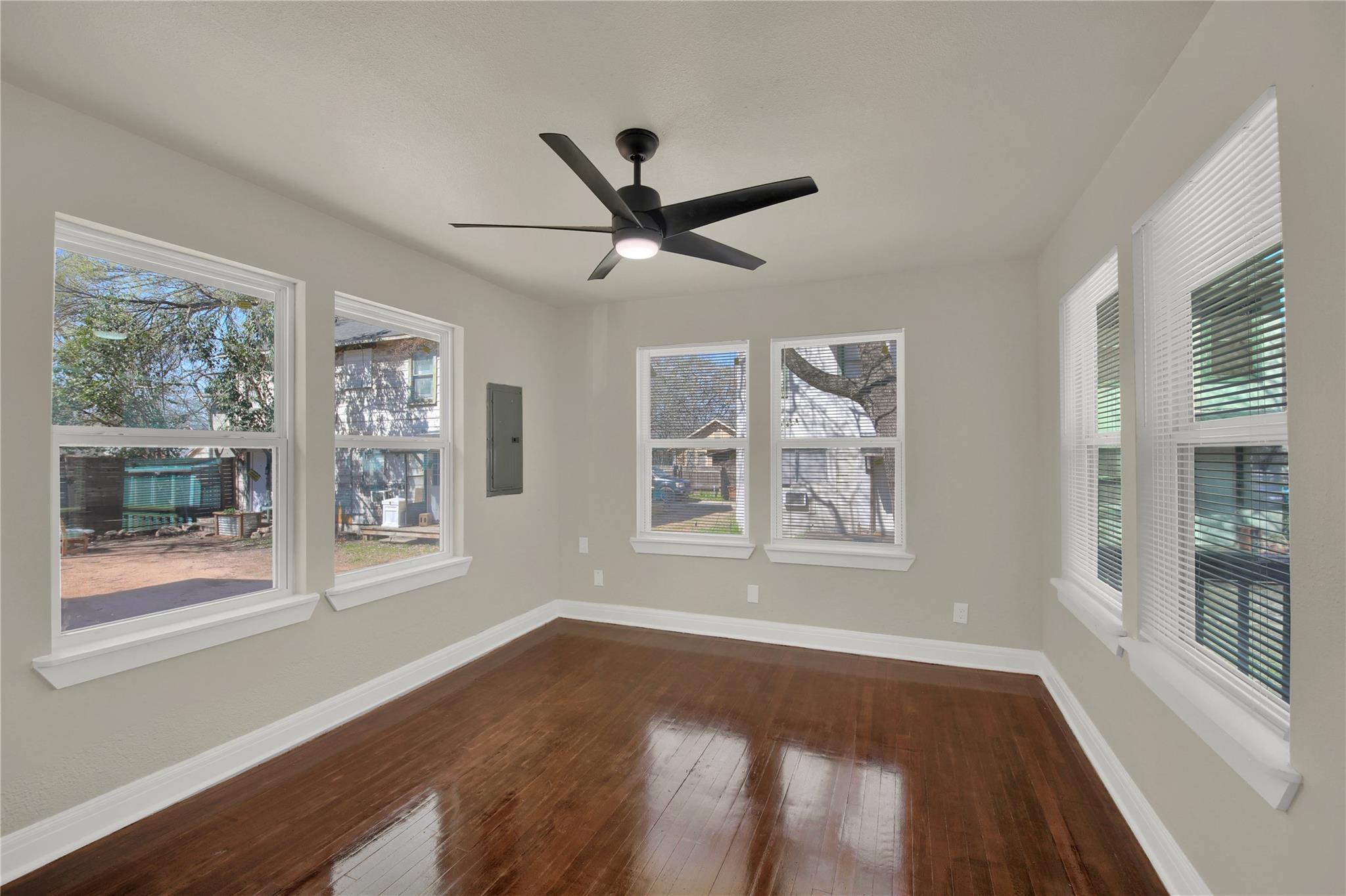 4010 Speedway None #a Property Photo 3