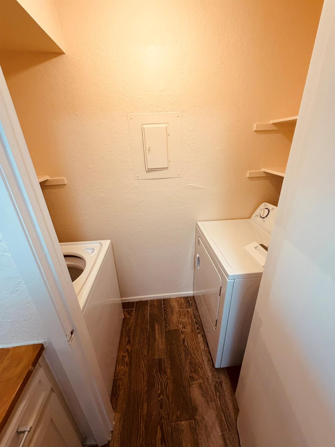 3529 North Hills Dr #d Property Photo 7