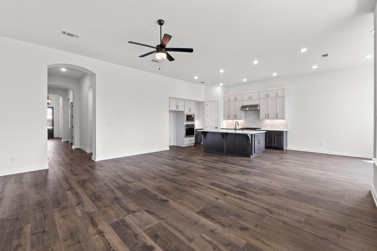 2109 Tobiano Trce Property Photo 10