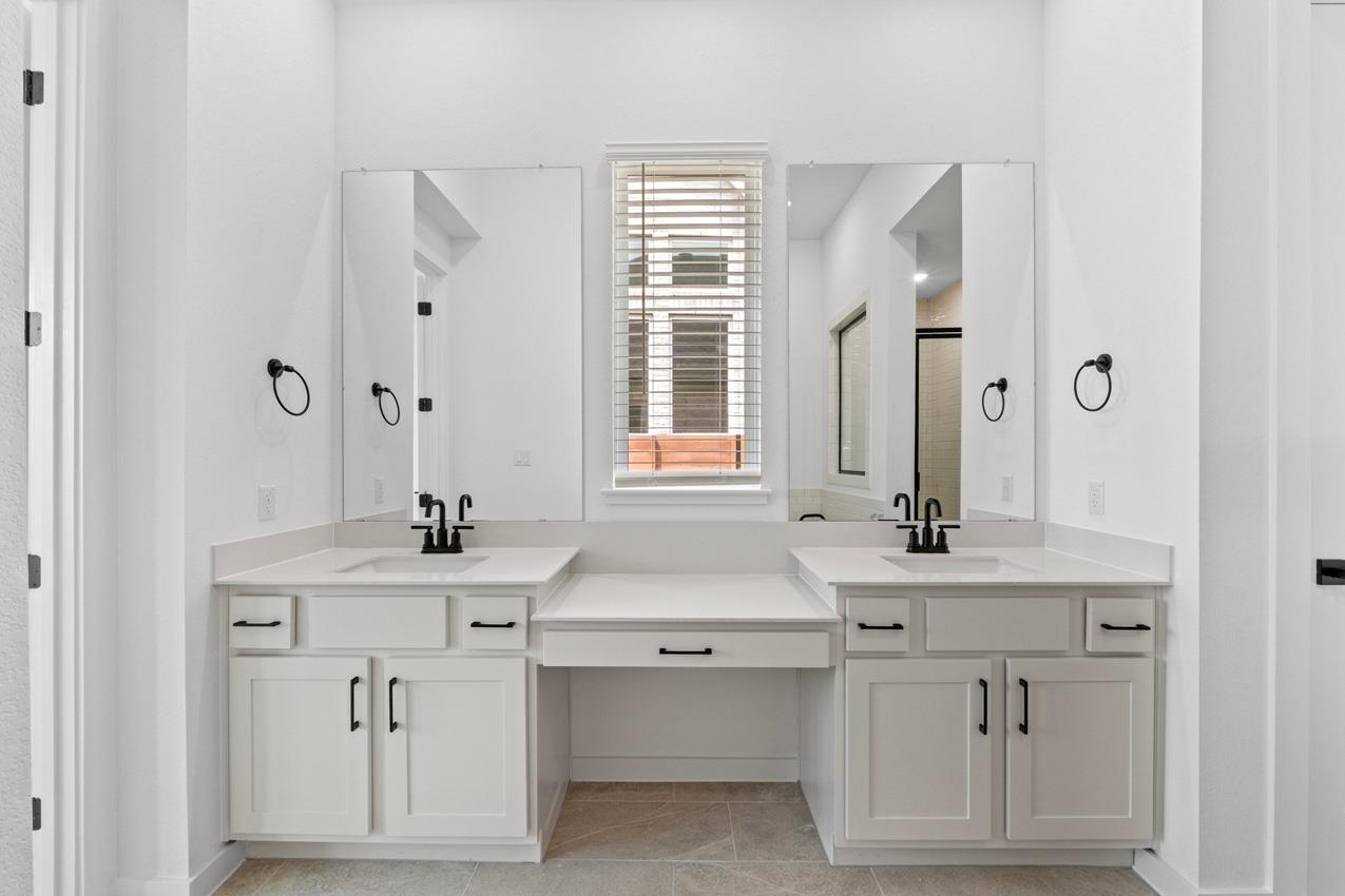 2109 Tobiano Trce Property Photo 14