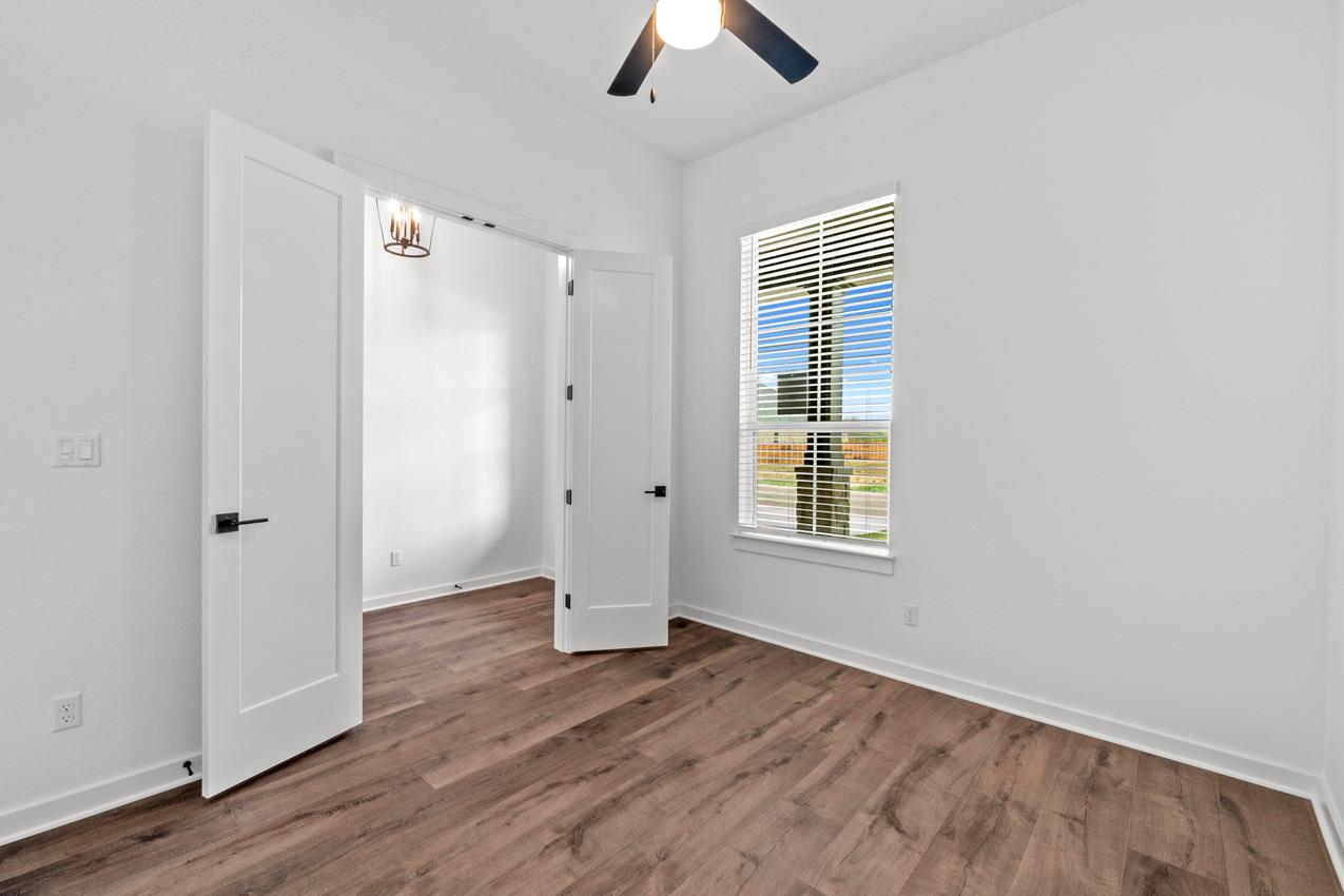 2109 Tobiano Trce Property Photo 20