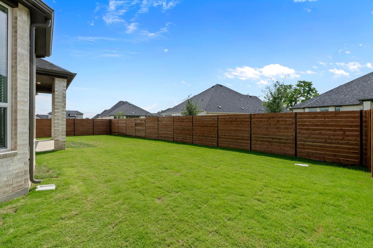 2109 Tobiano Trce Property Photo 27