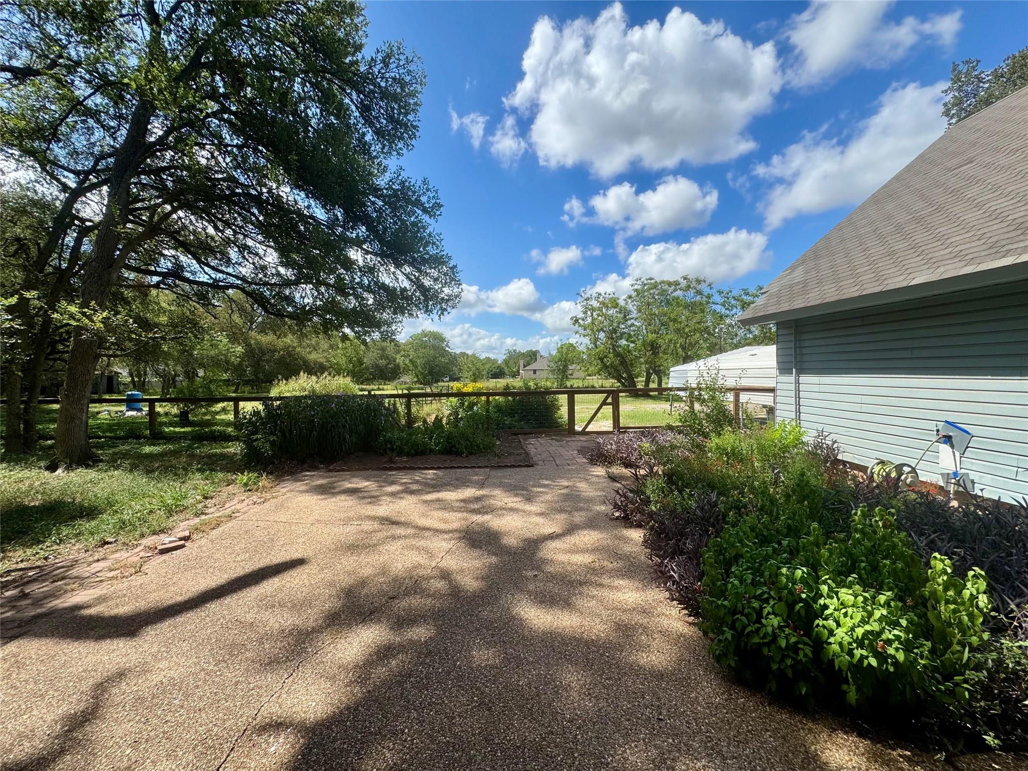 16217 Remuda Trl Property Photo 16