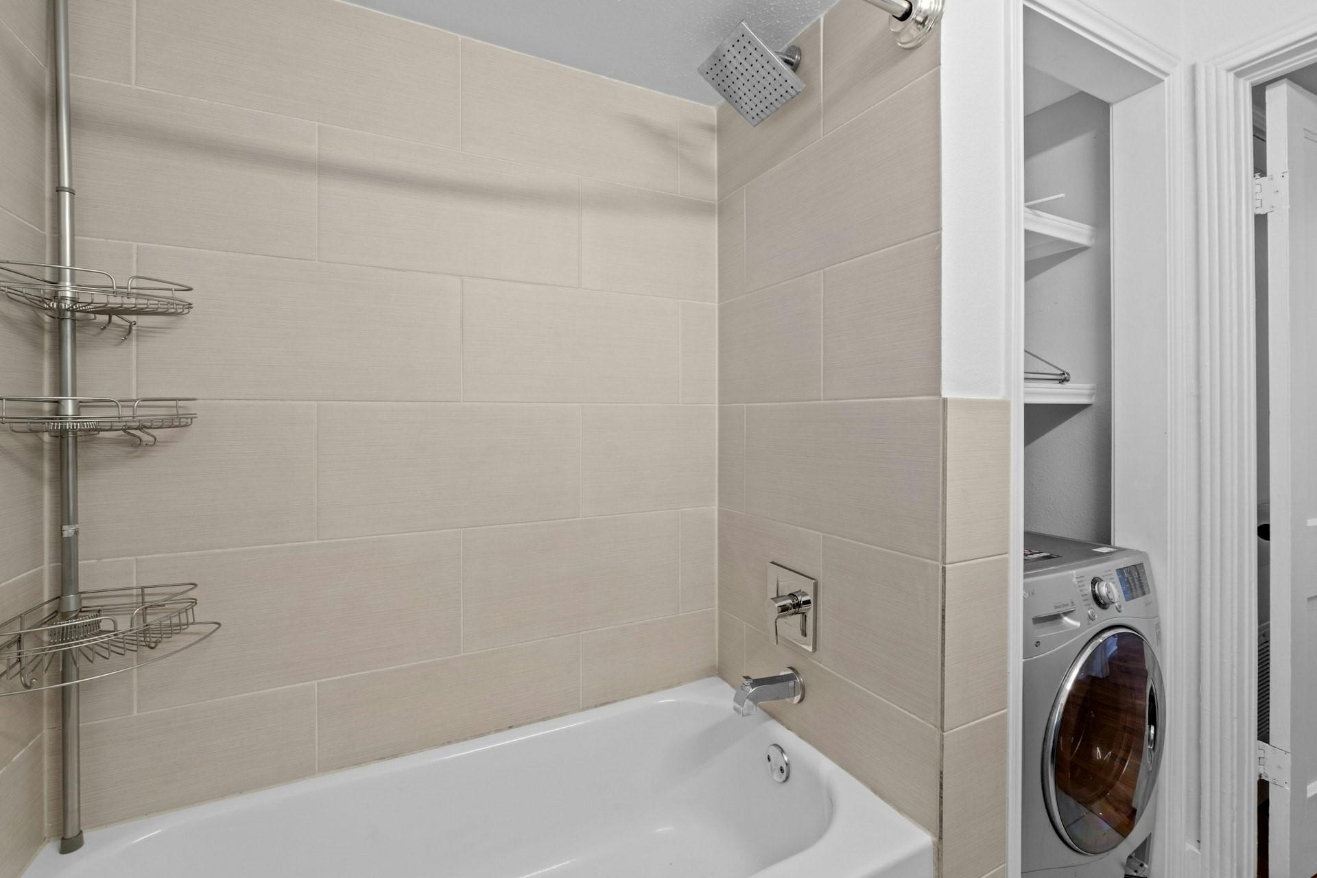 301 E 34th St 103 Property Photo 20
