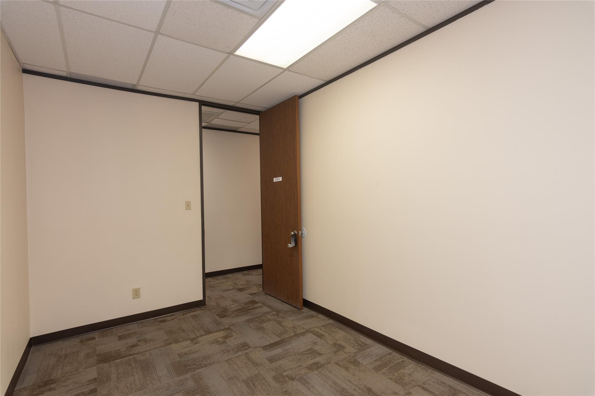3624 N Hills Dr #d208 Property Photo 2