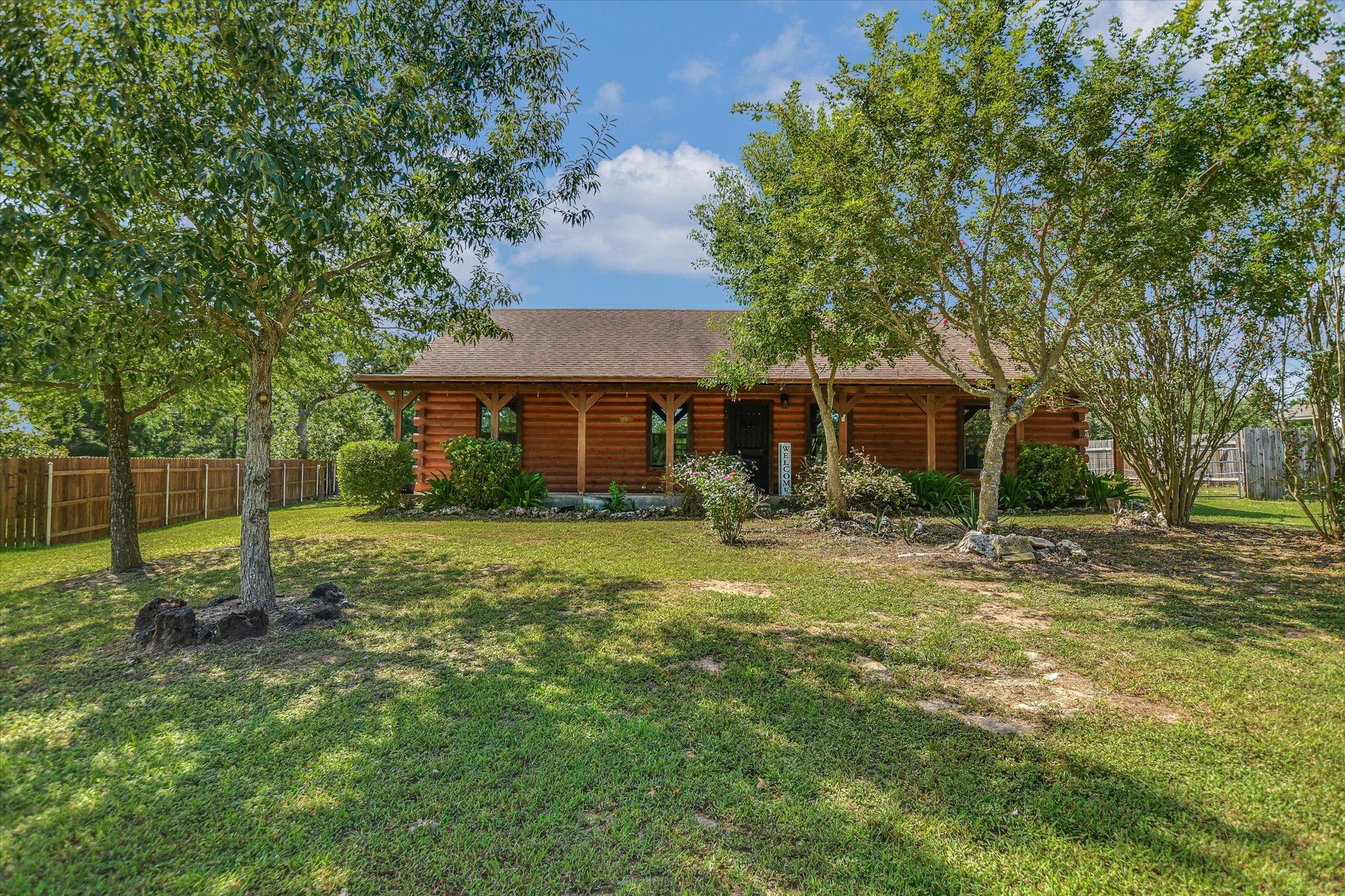 218 Cardinal Loop Property Photo 1