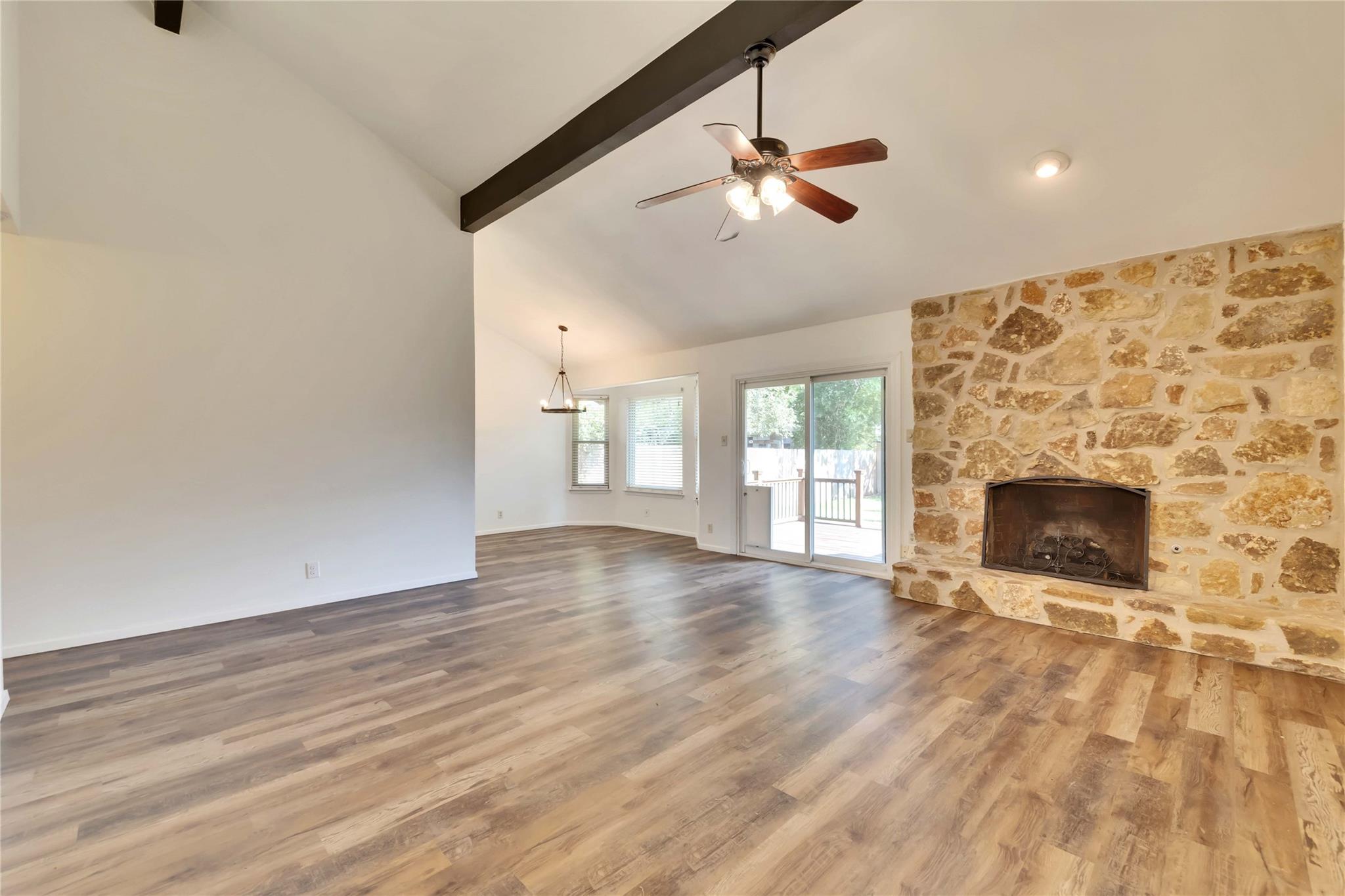 3411 Monument Dr Property Photo 2