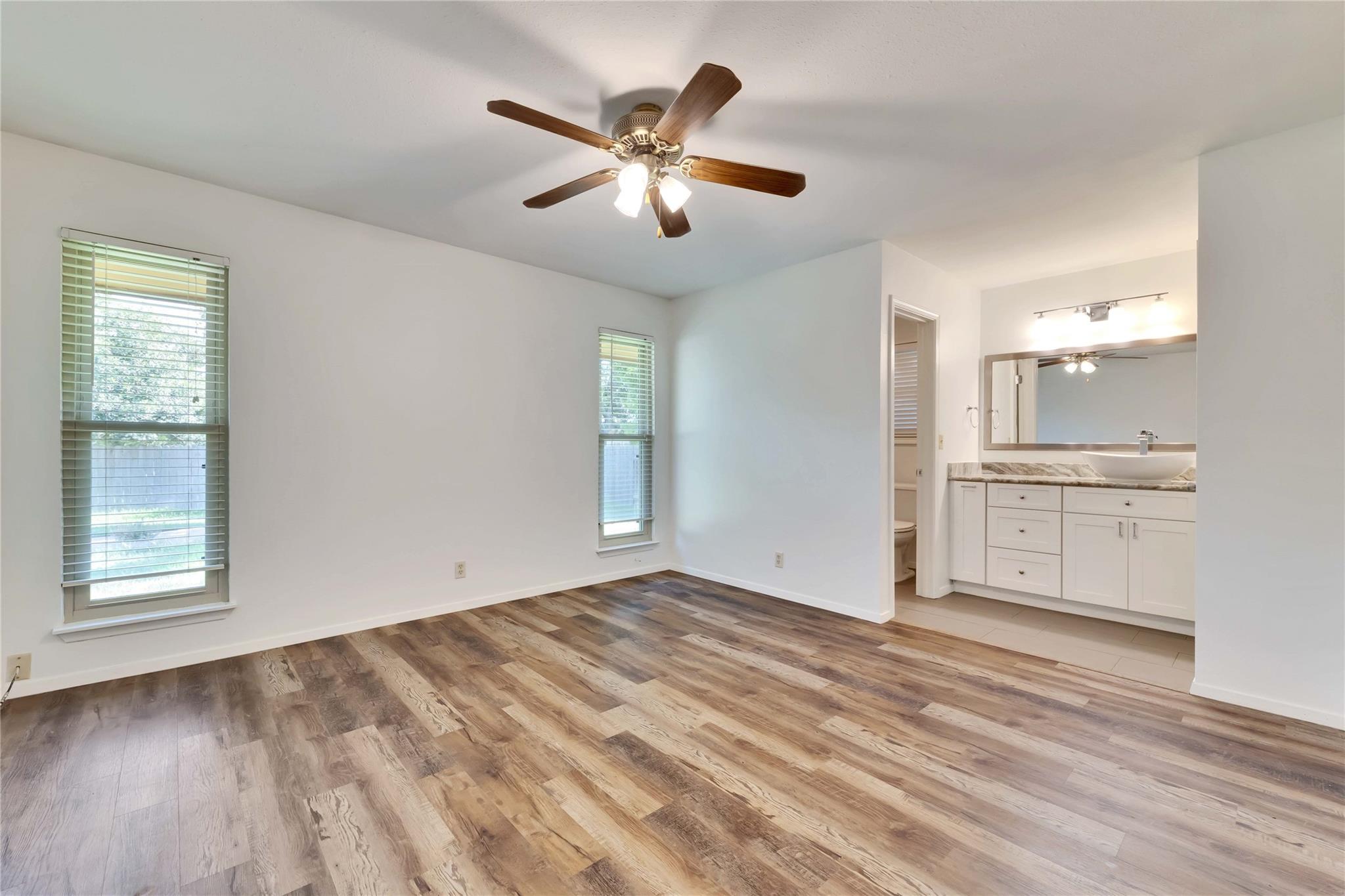 3411 Monument Dr Property Photo 11