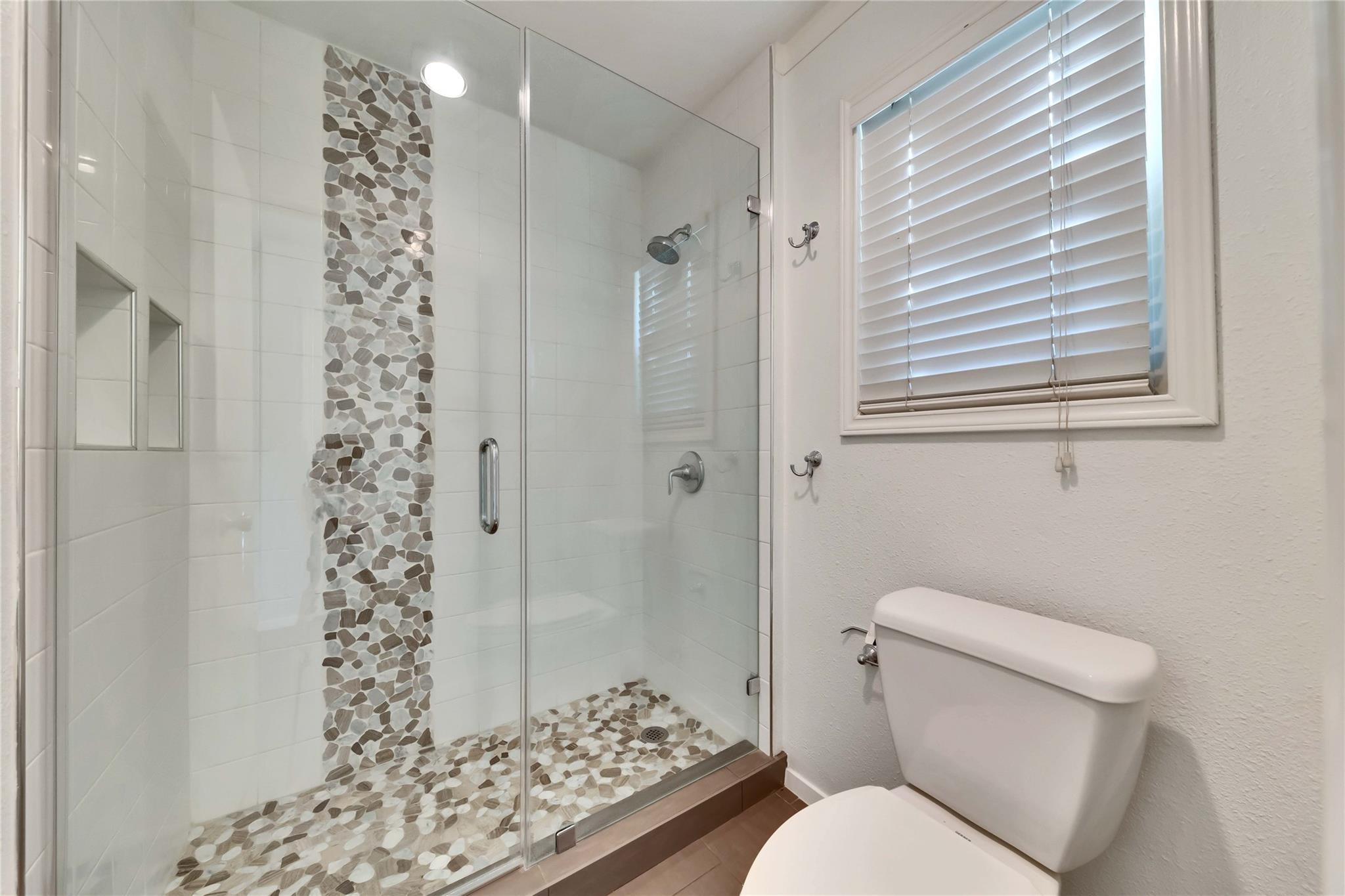 3411 Monument Dr Property Photo 14