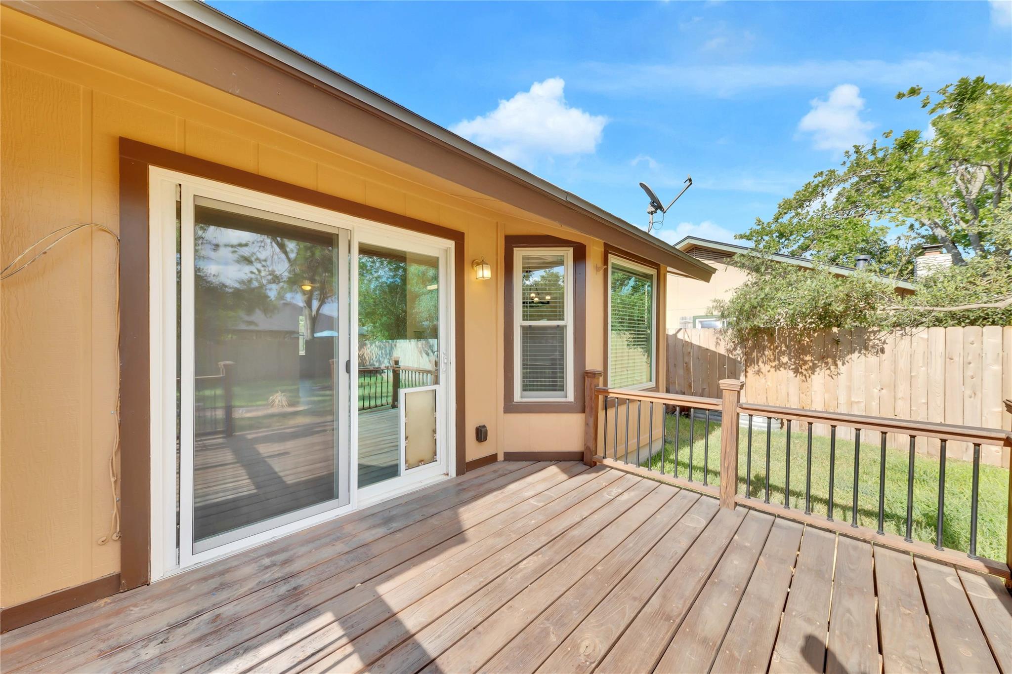 3411 Monument Dr Property Photo 16