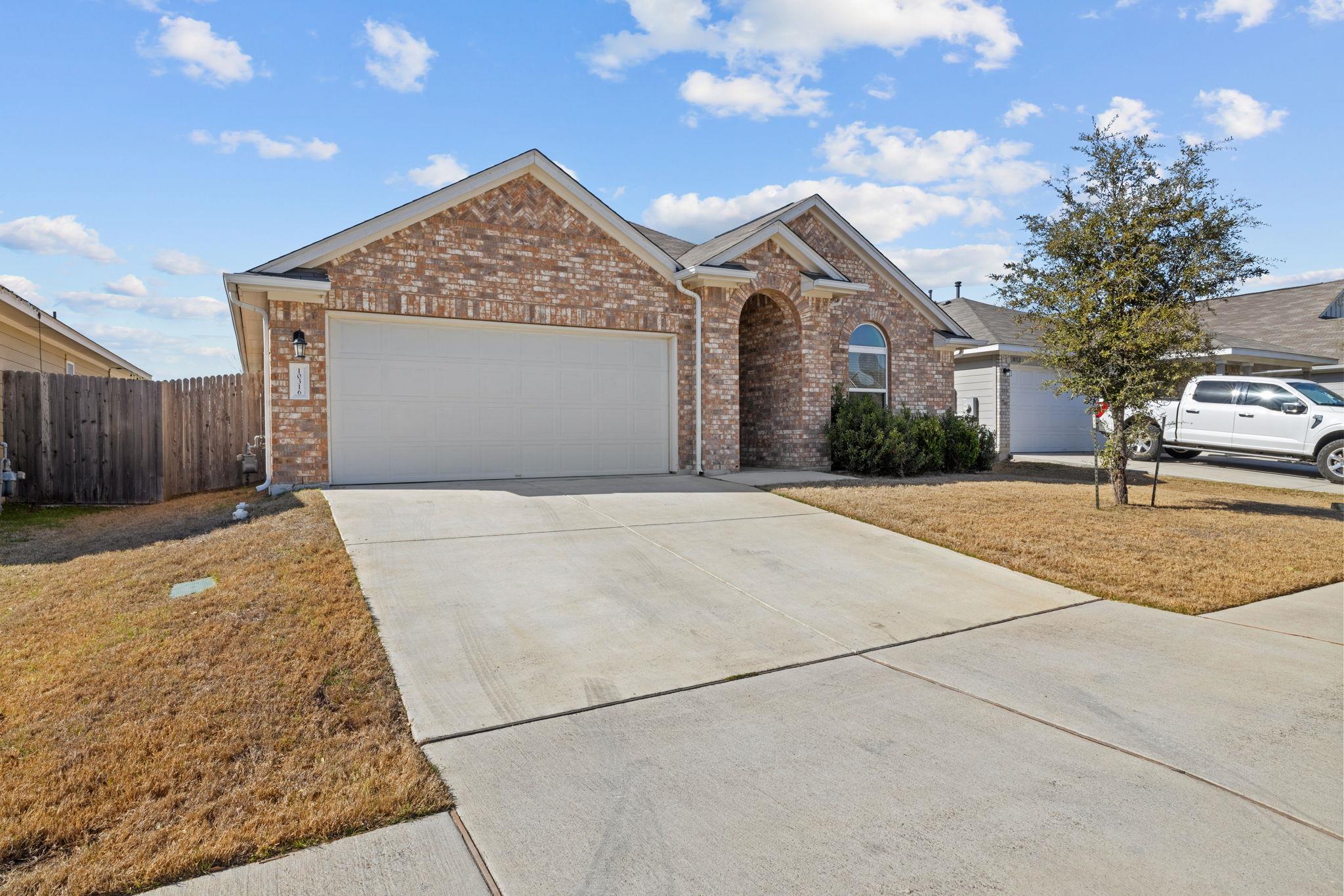 10316 Laurie Ln Property Photo