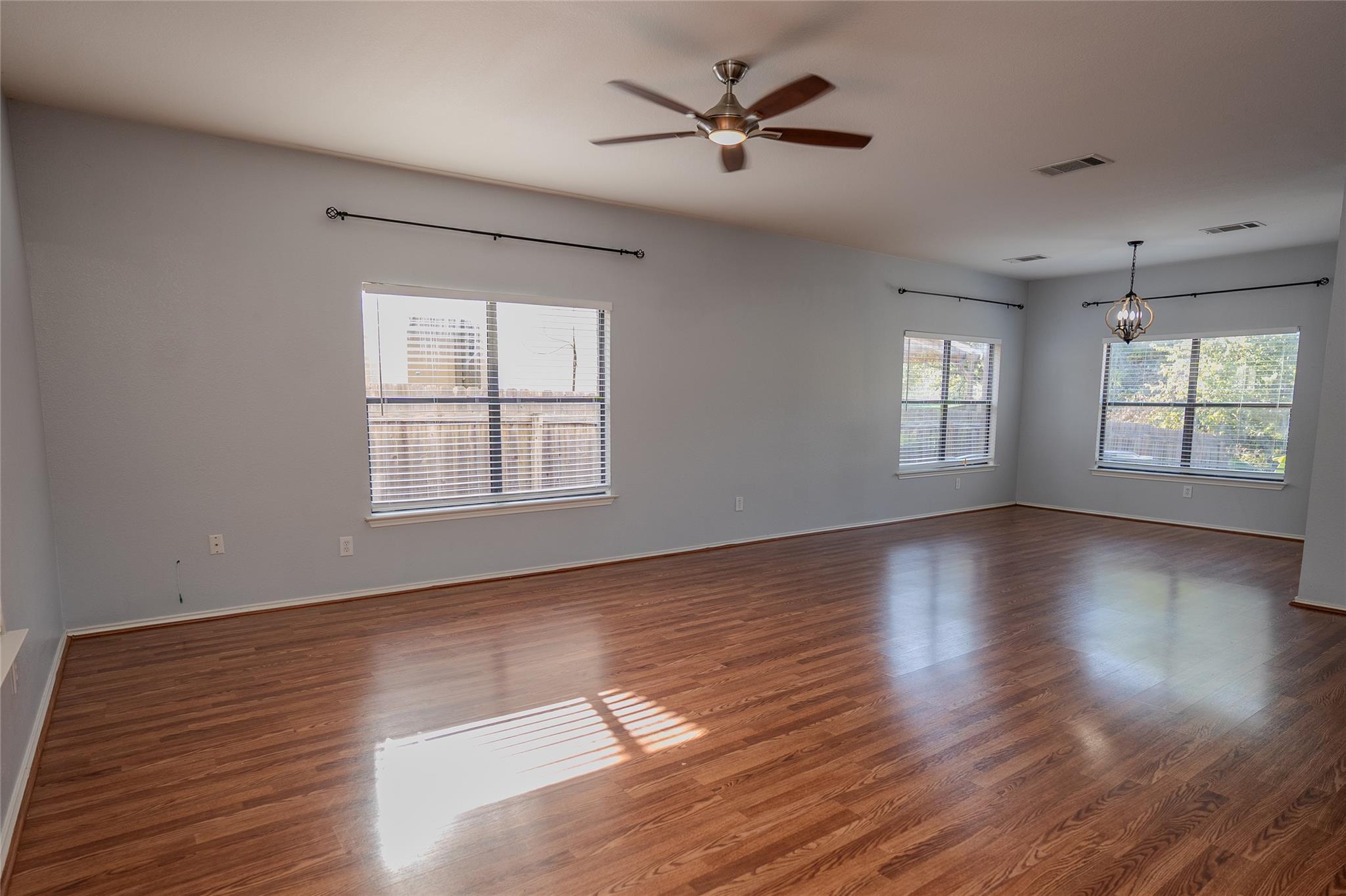 1806 Ruthie Run Property Photo 3