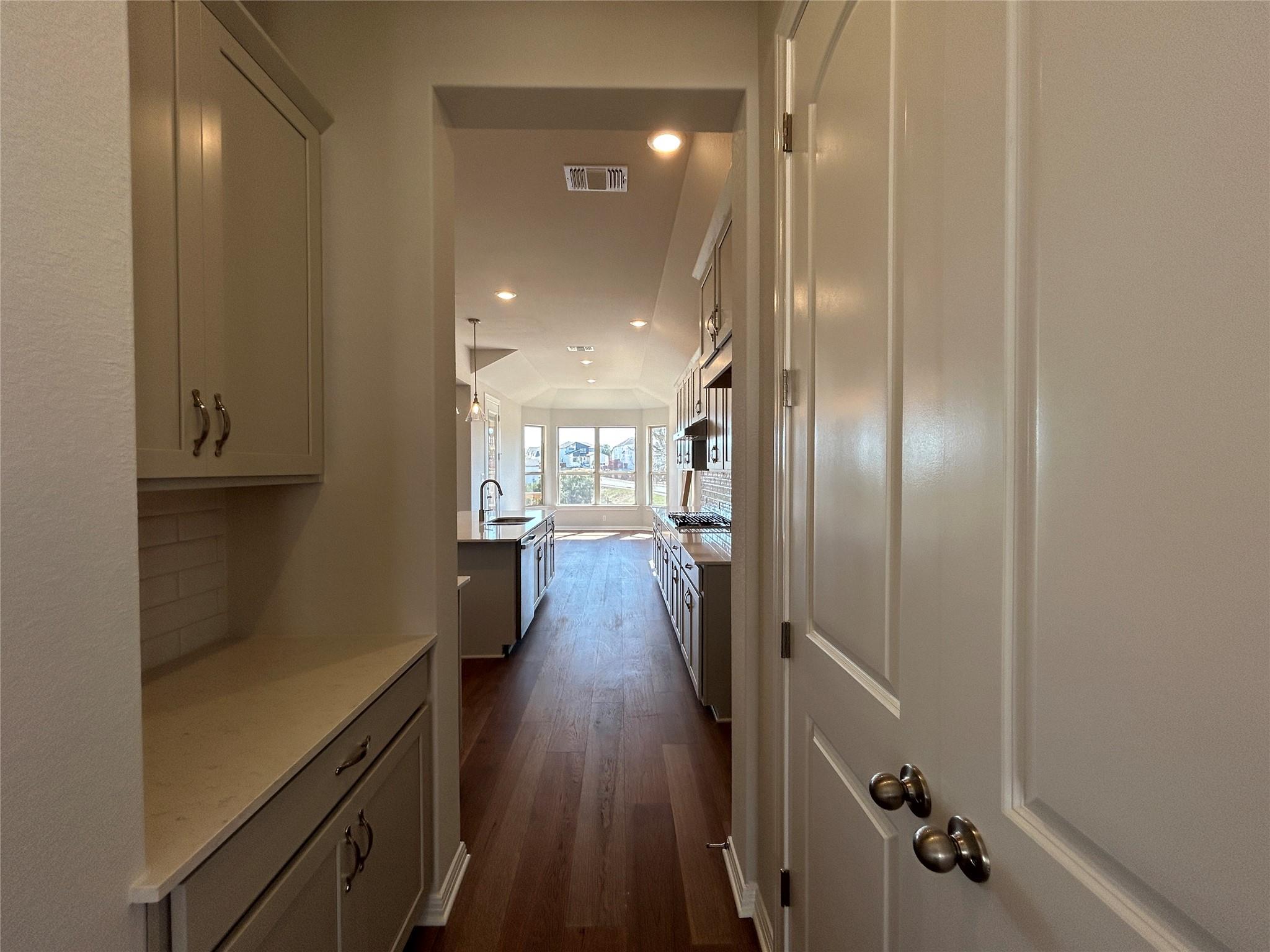 7409 Montage Dr Property Photo 13