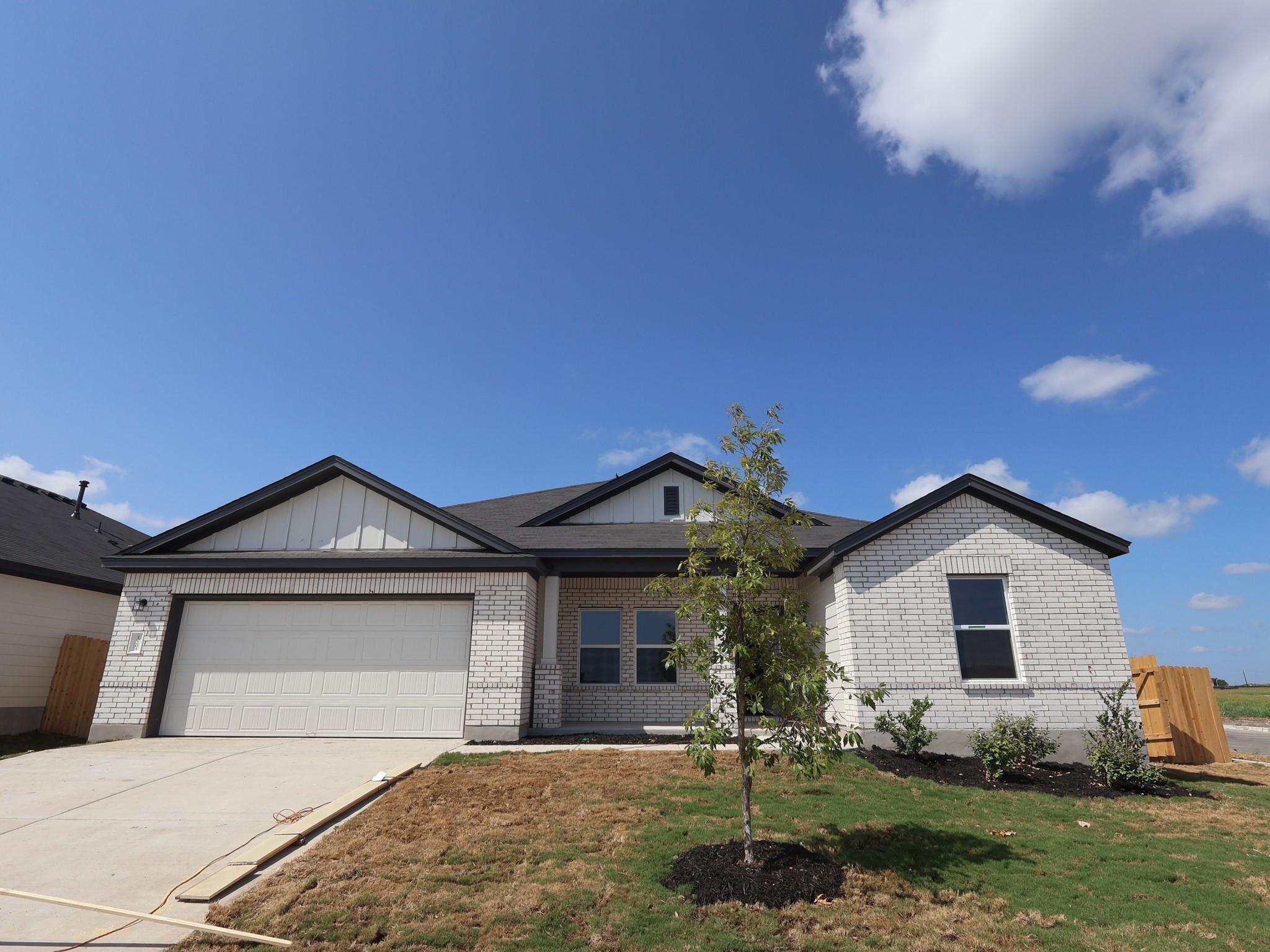 10201 Majestic Hawk Way Property Photo 1