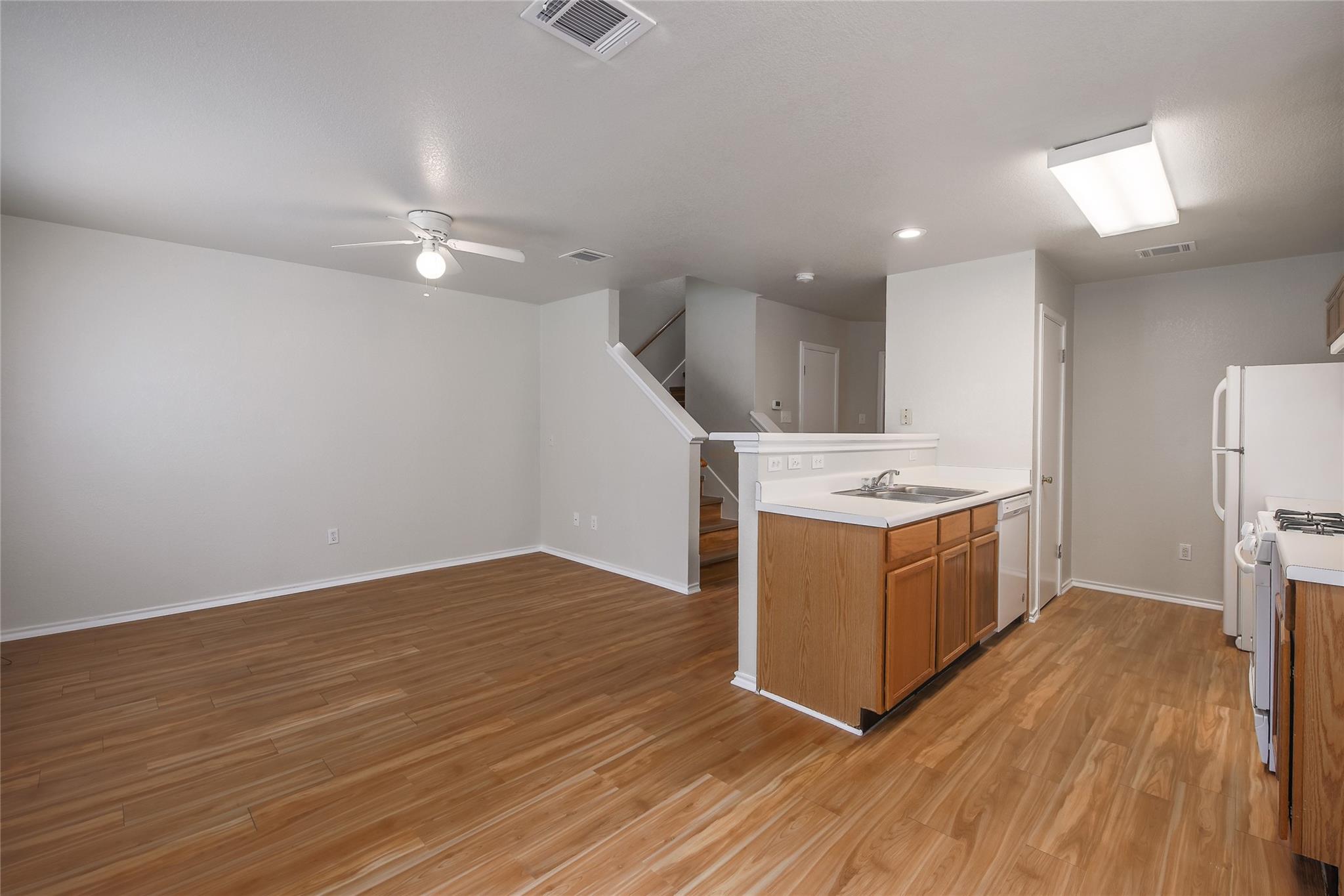 1005 Christopher Ave #a Property Photo 11