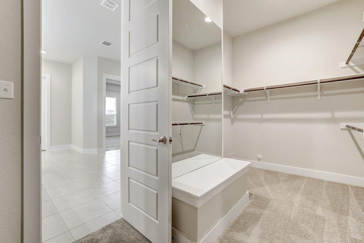 1028 Almeria Bnd Property Photo 16