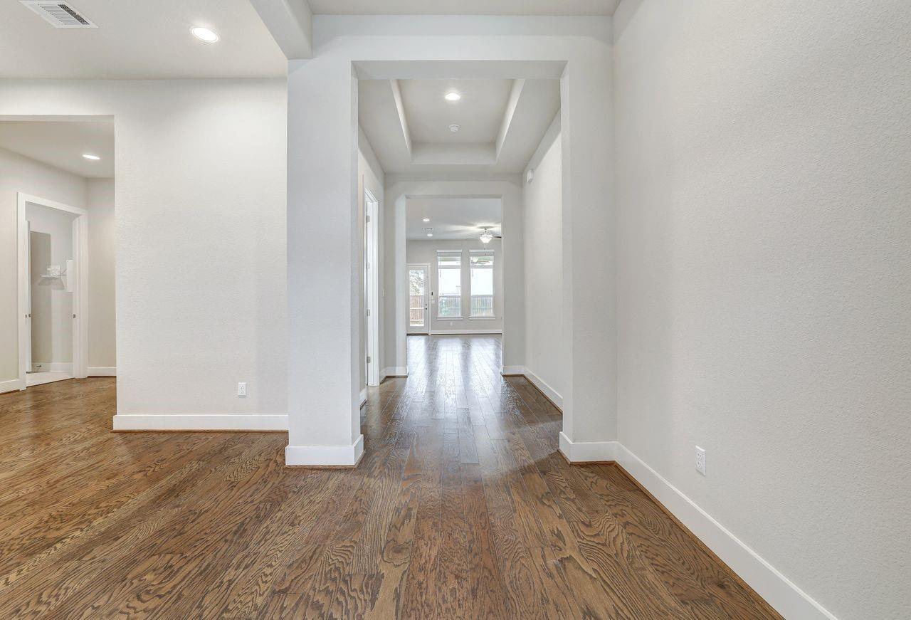 1028 Almeria Bnd Property Photo 22