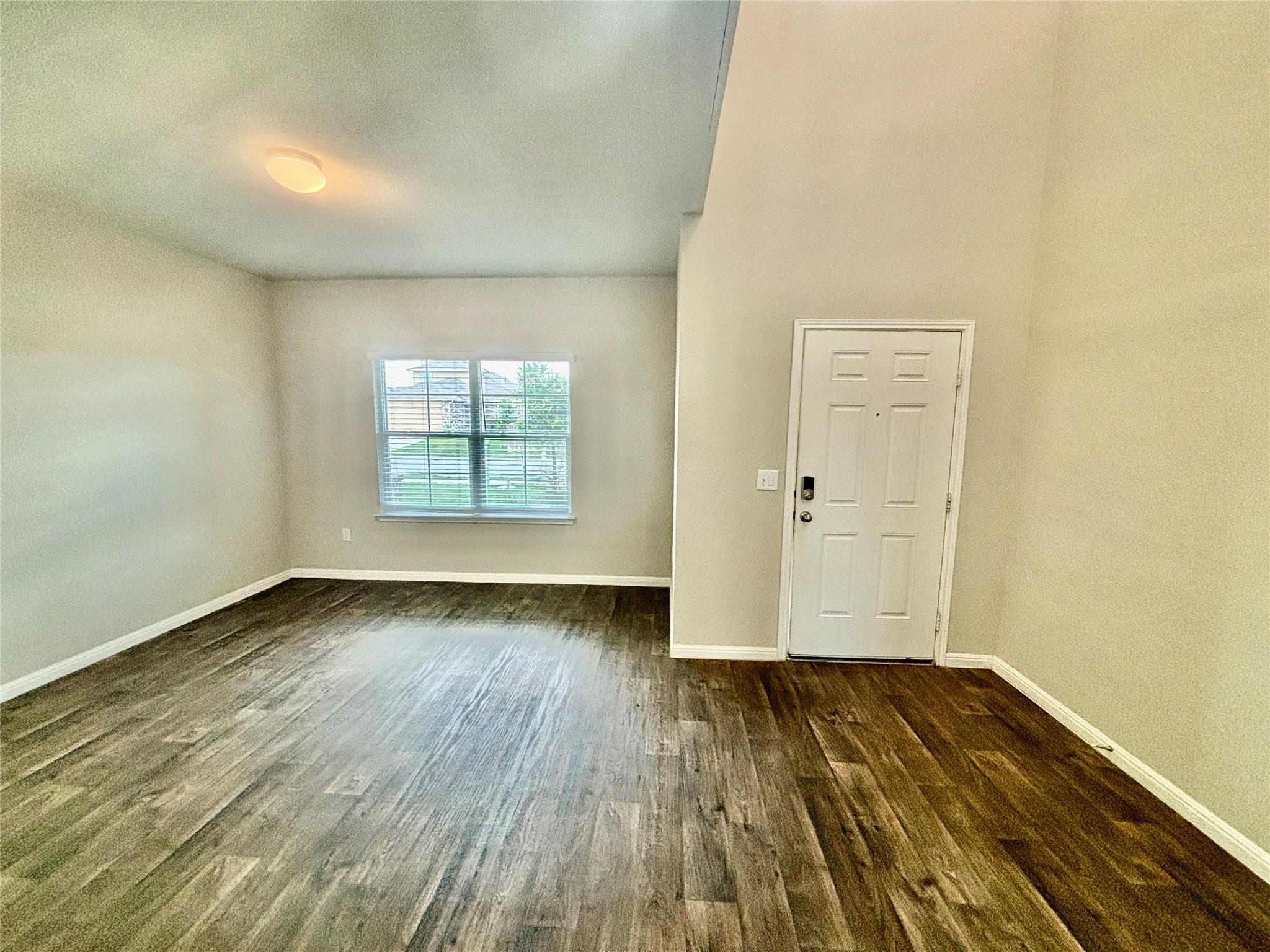 1905 Alamo Heights Ave Property Photo 4