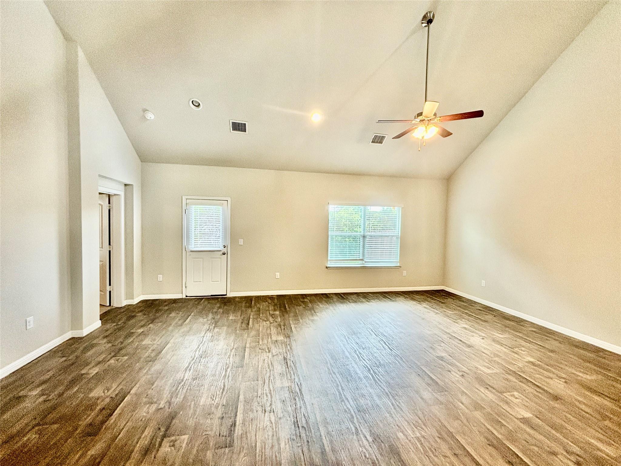 1905 Alamo Heights Ave Property Photo 8