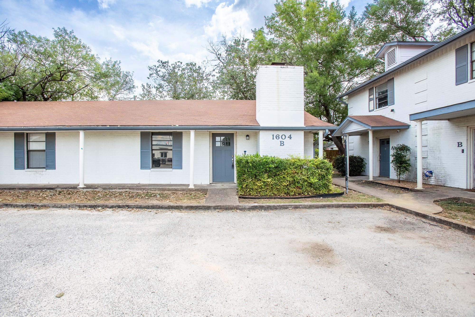 1604 Mill St #B Property Photo 1