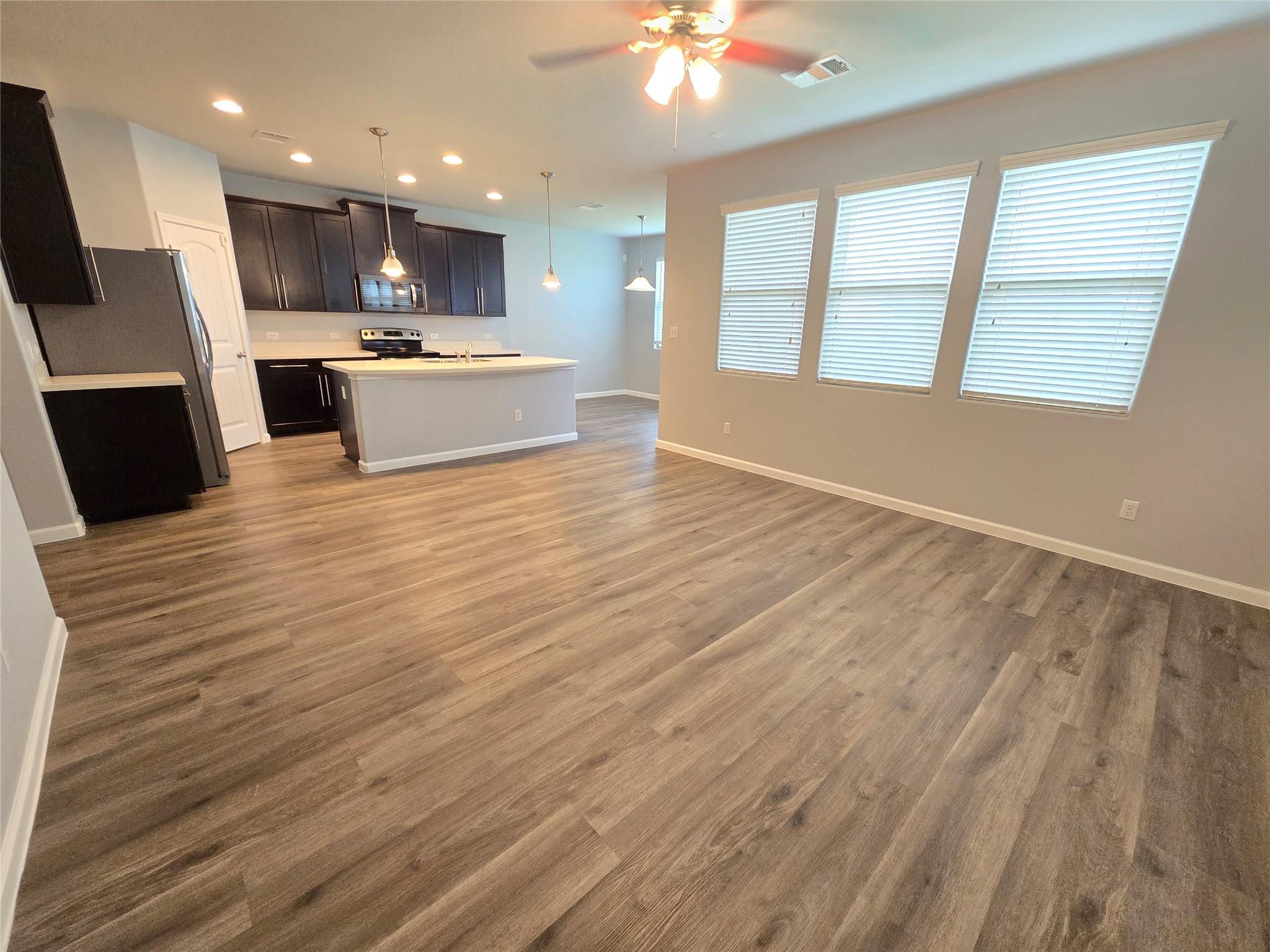 18809 Mangan Way Property Photo 2