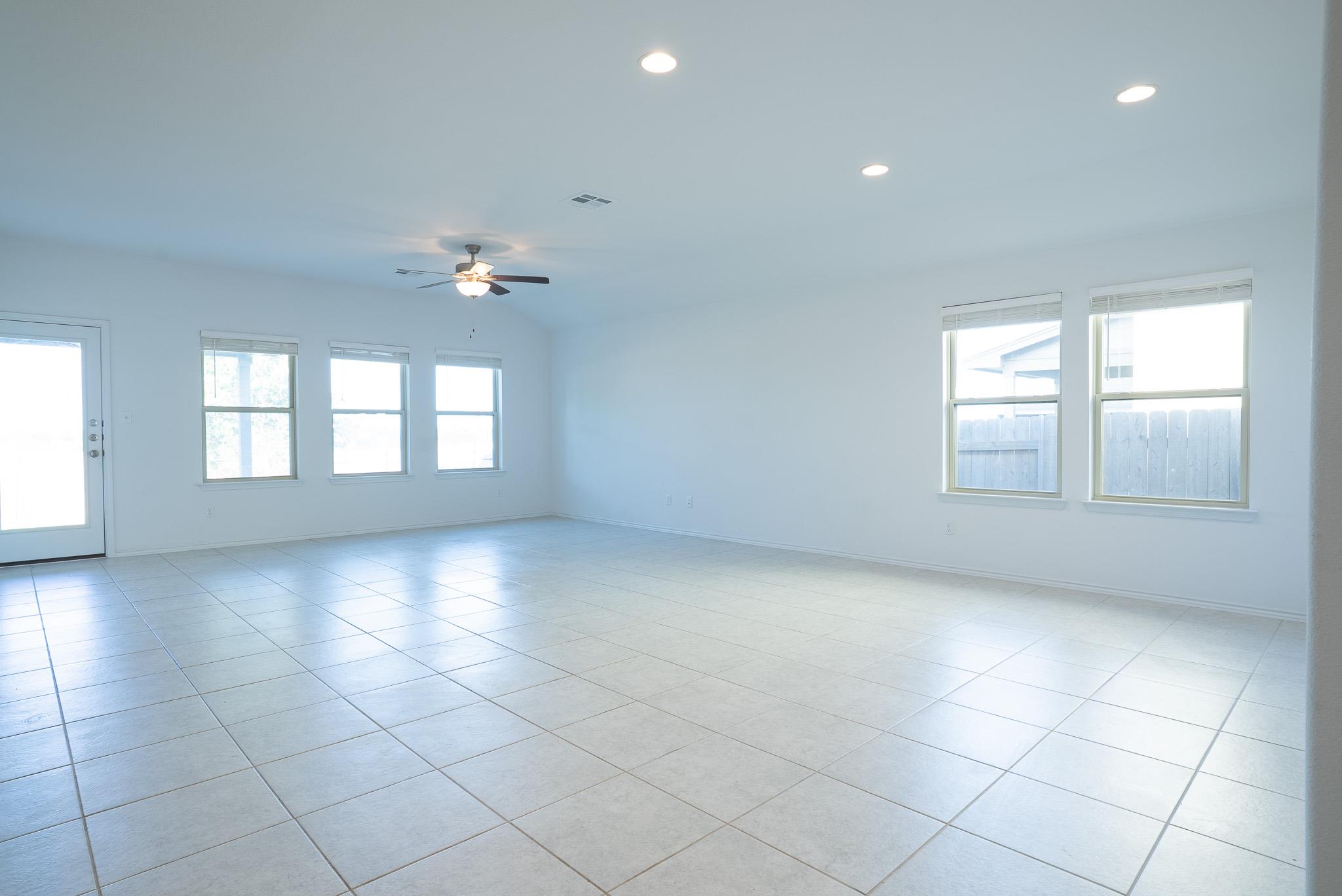 345 Horsemint Way Property Photo 4