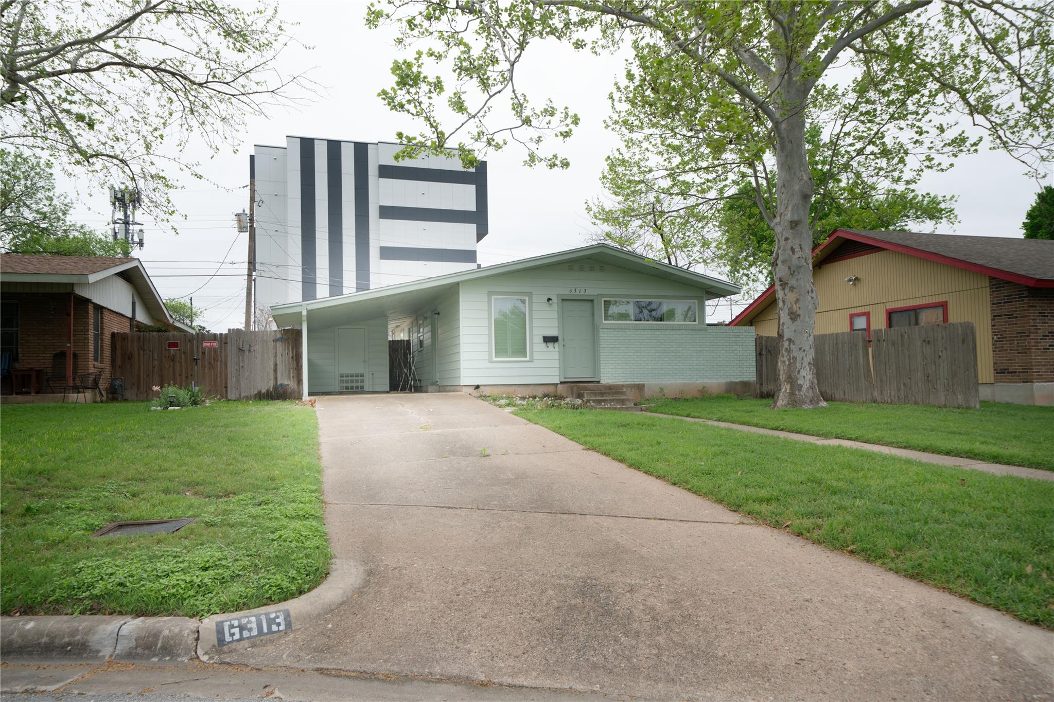 6313 Wild St Property Photo 2