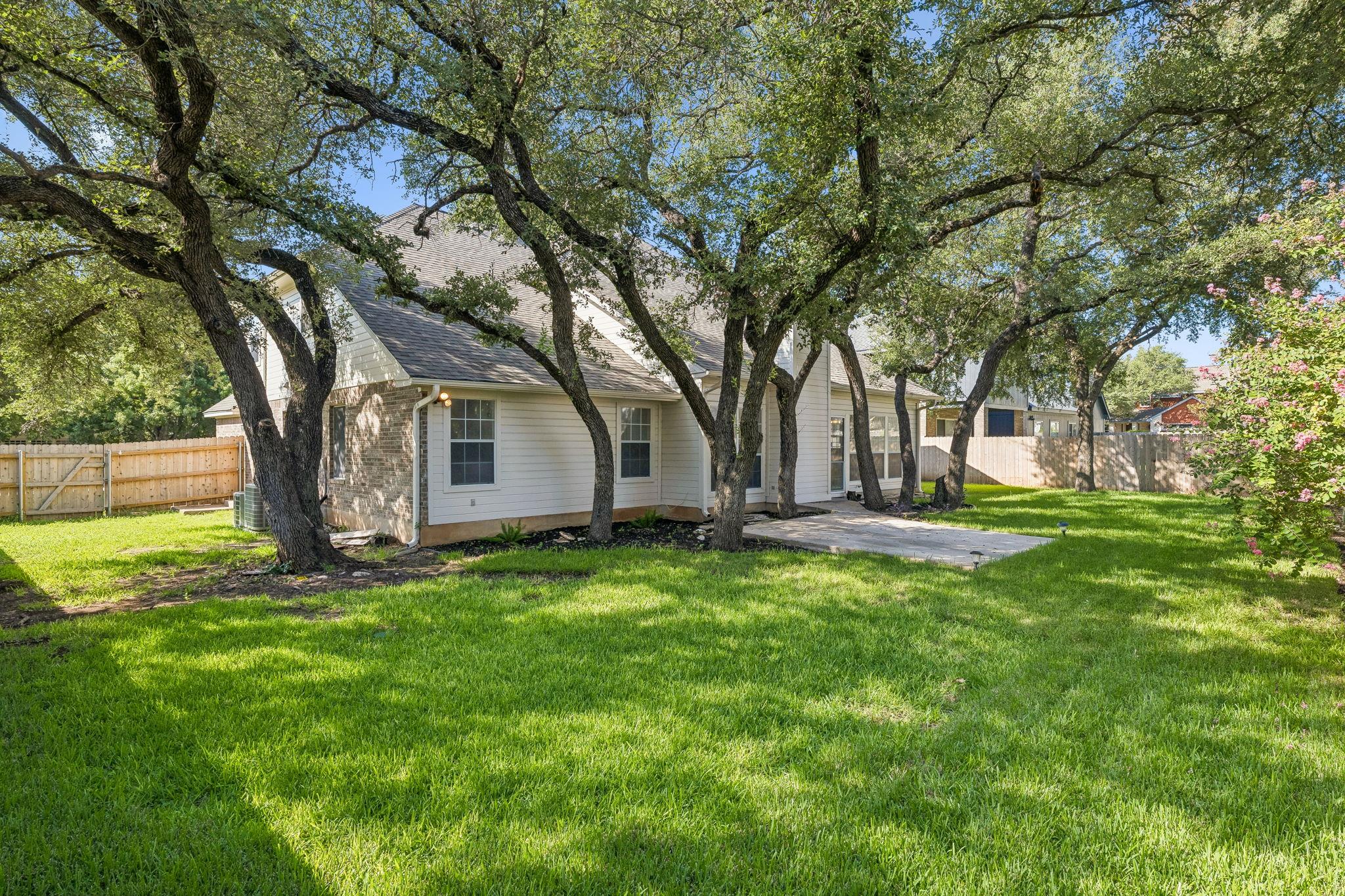 1908 Clearwater Dr Property Photo 27