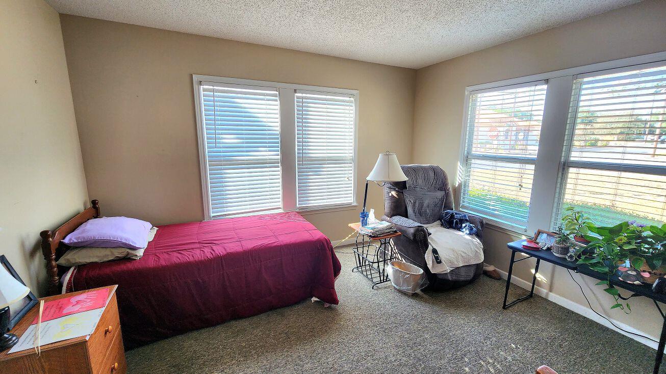 122 N Avenue E Ave Property Photo 6