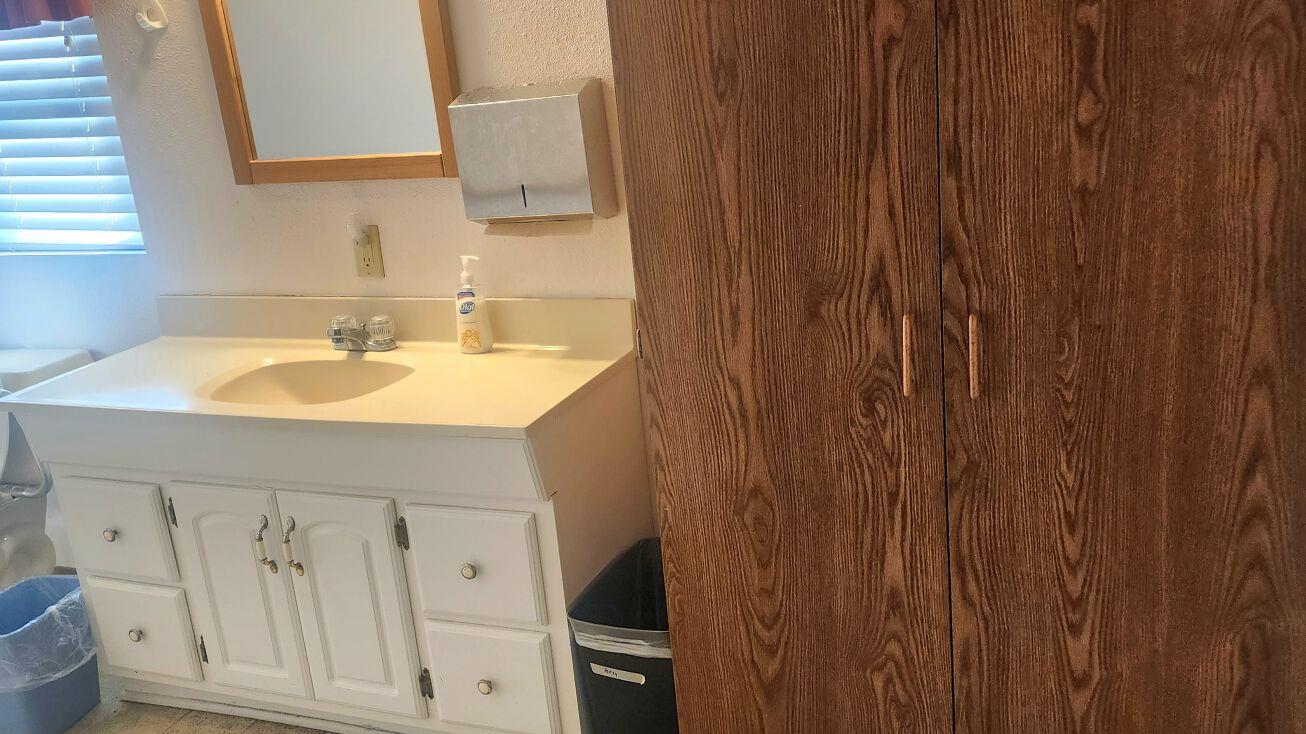 122 N Avenue E Ave Property Photo 9