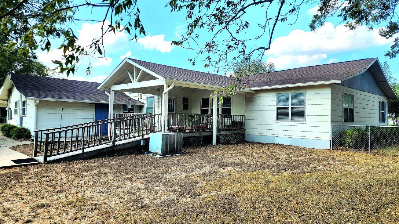 122 N Avenue E Ave Property Photo 14