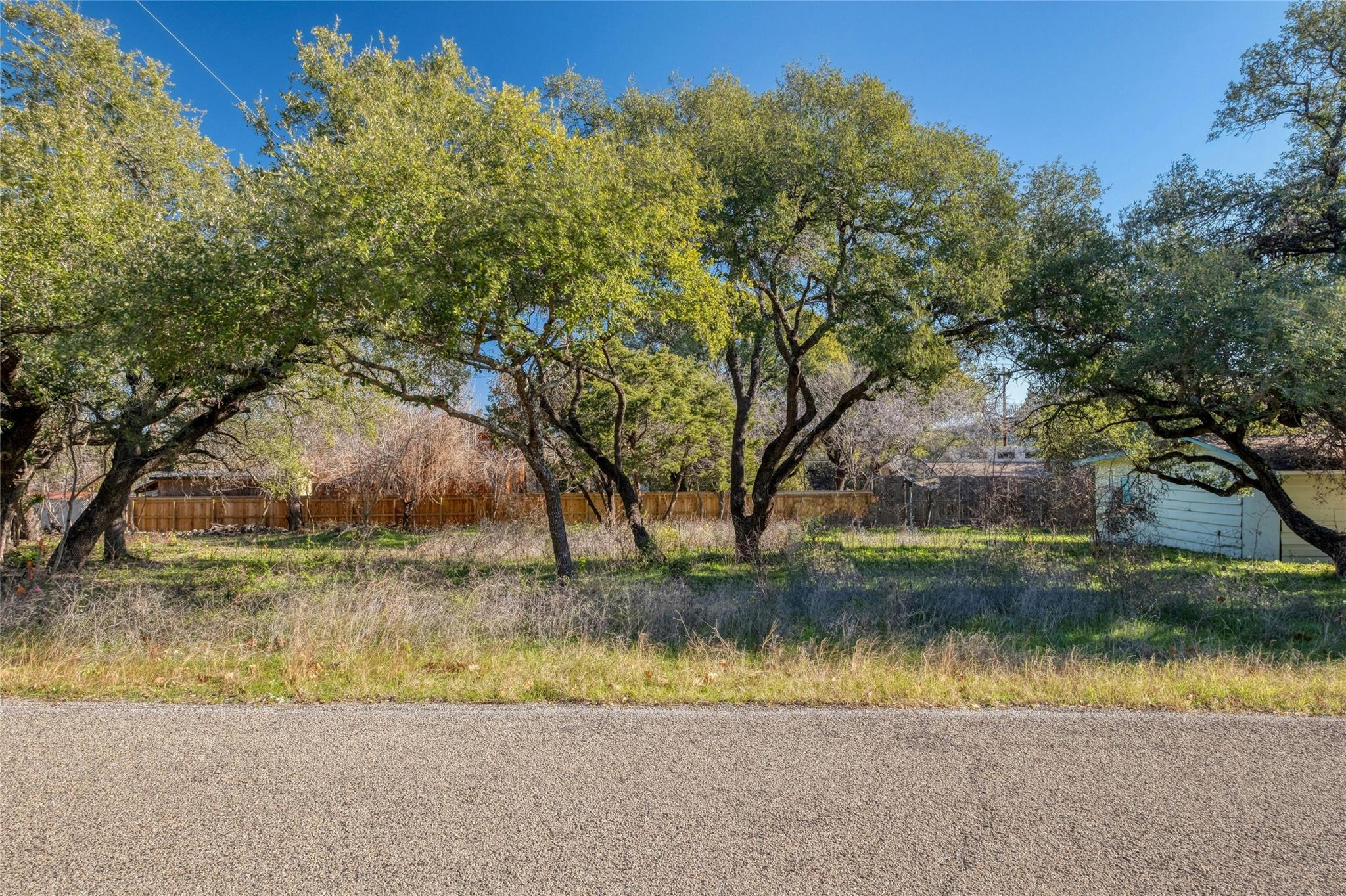 10509 W Lakeview DR Property Photo 1