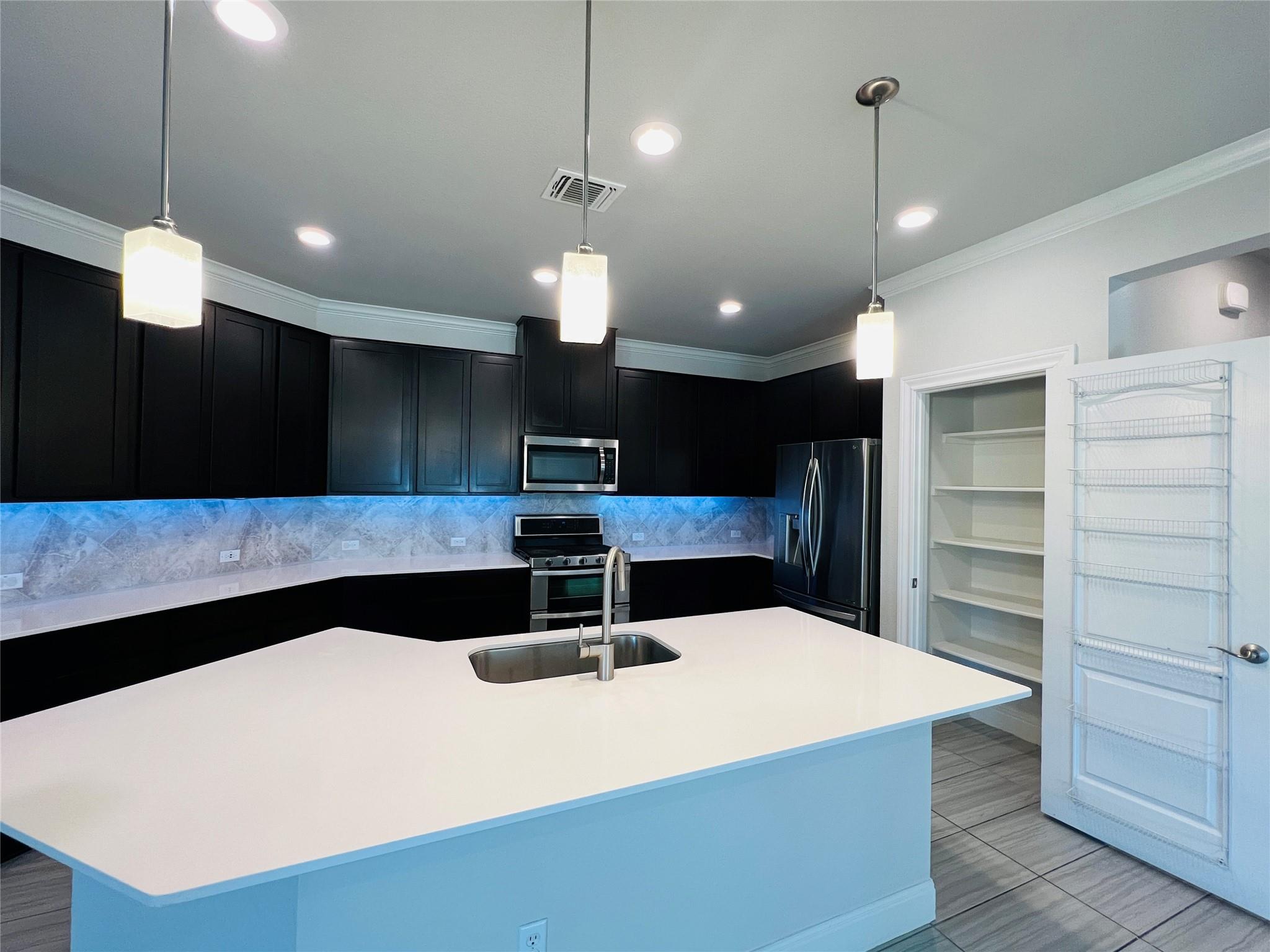 270 Danish Dr #21 Property Photo 10