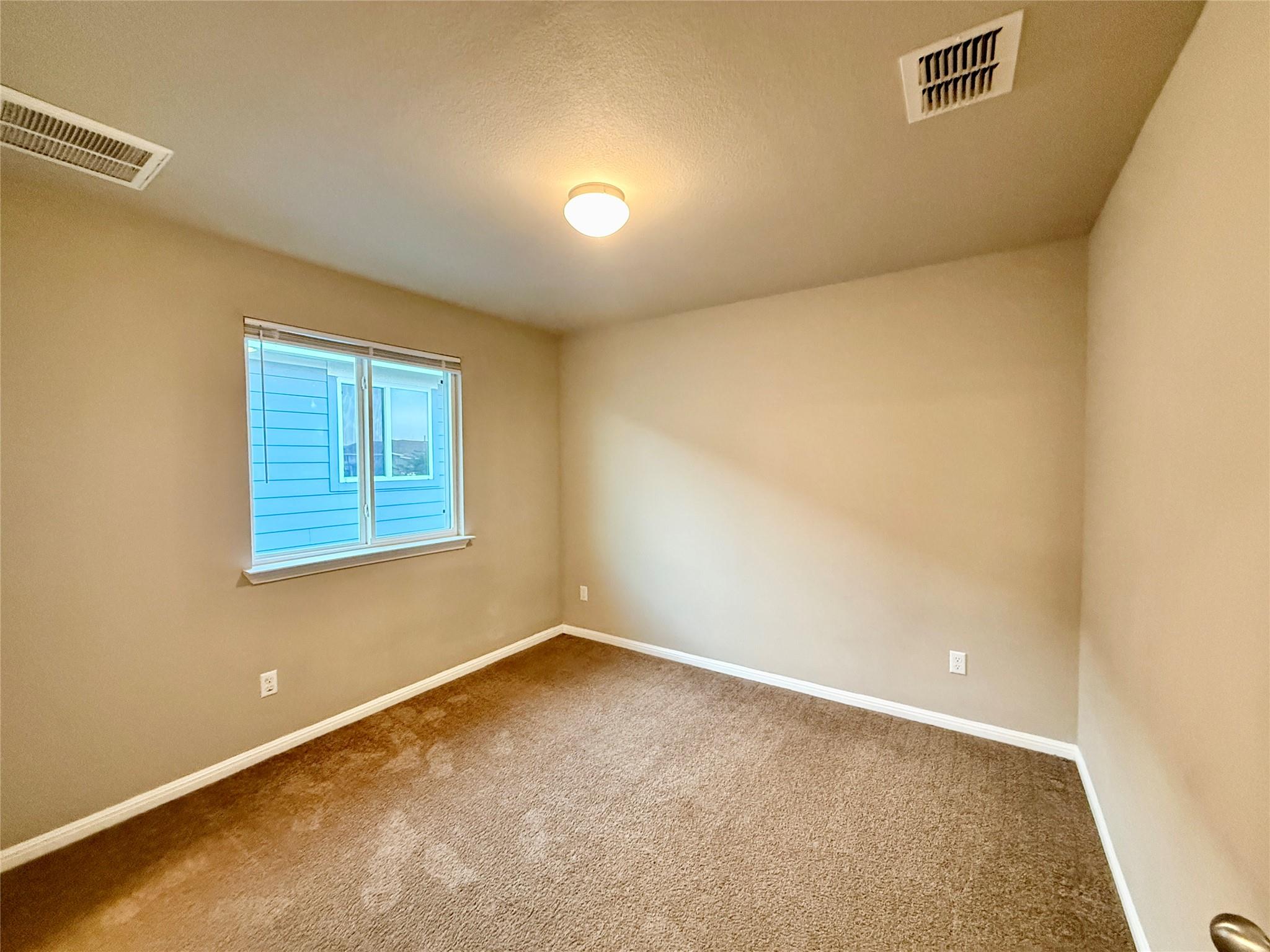 202 Mossycup Dr Property Photo 18