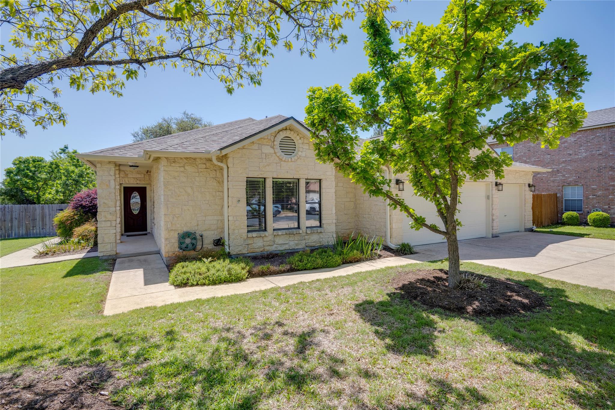 2200 Little Tree Bnd Property Photo