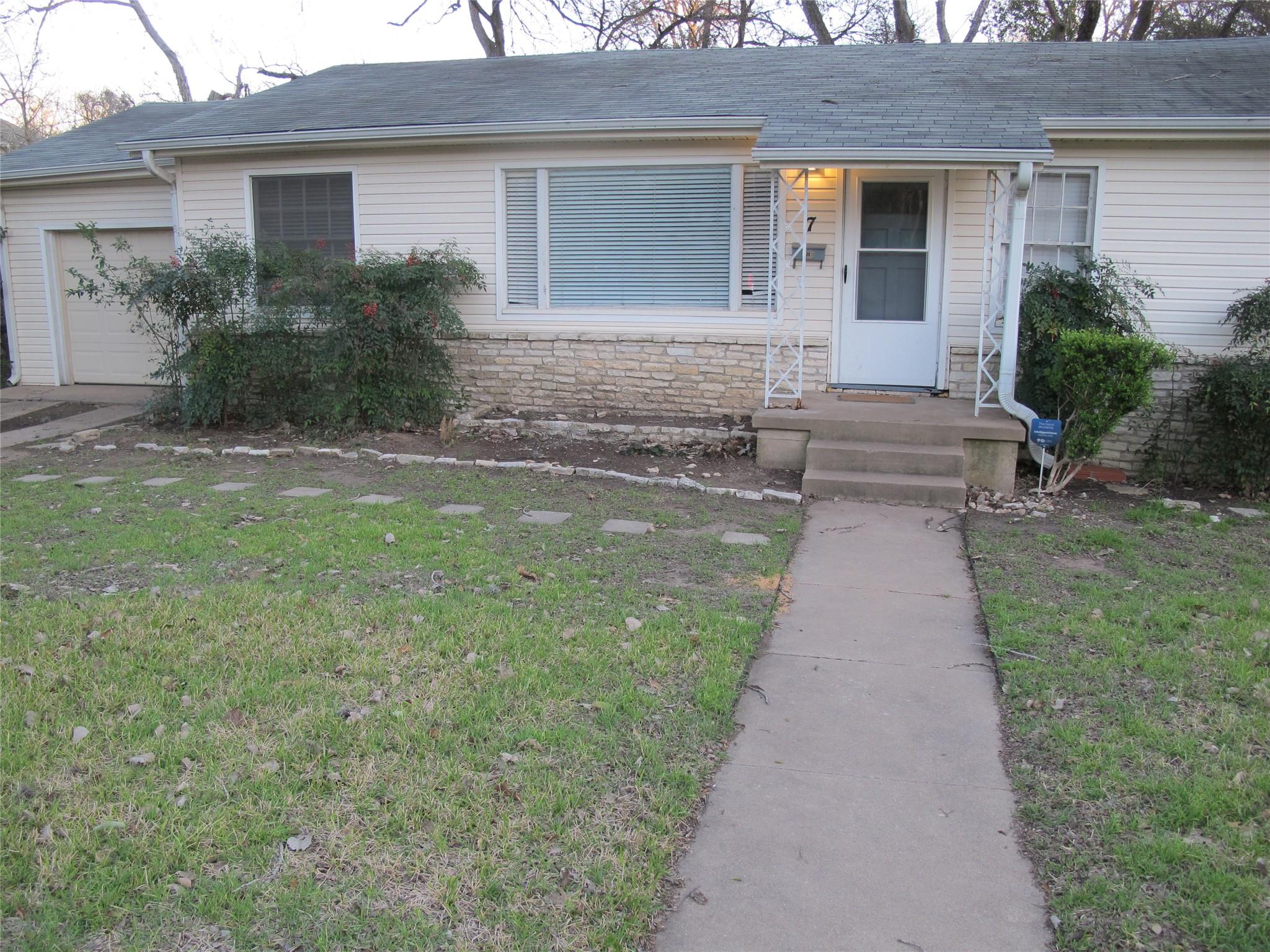 7 Scott Cres Property Photo 1