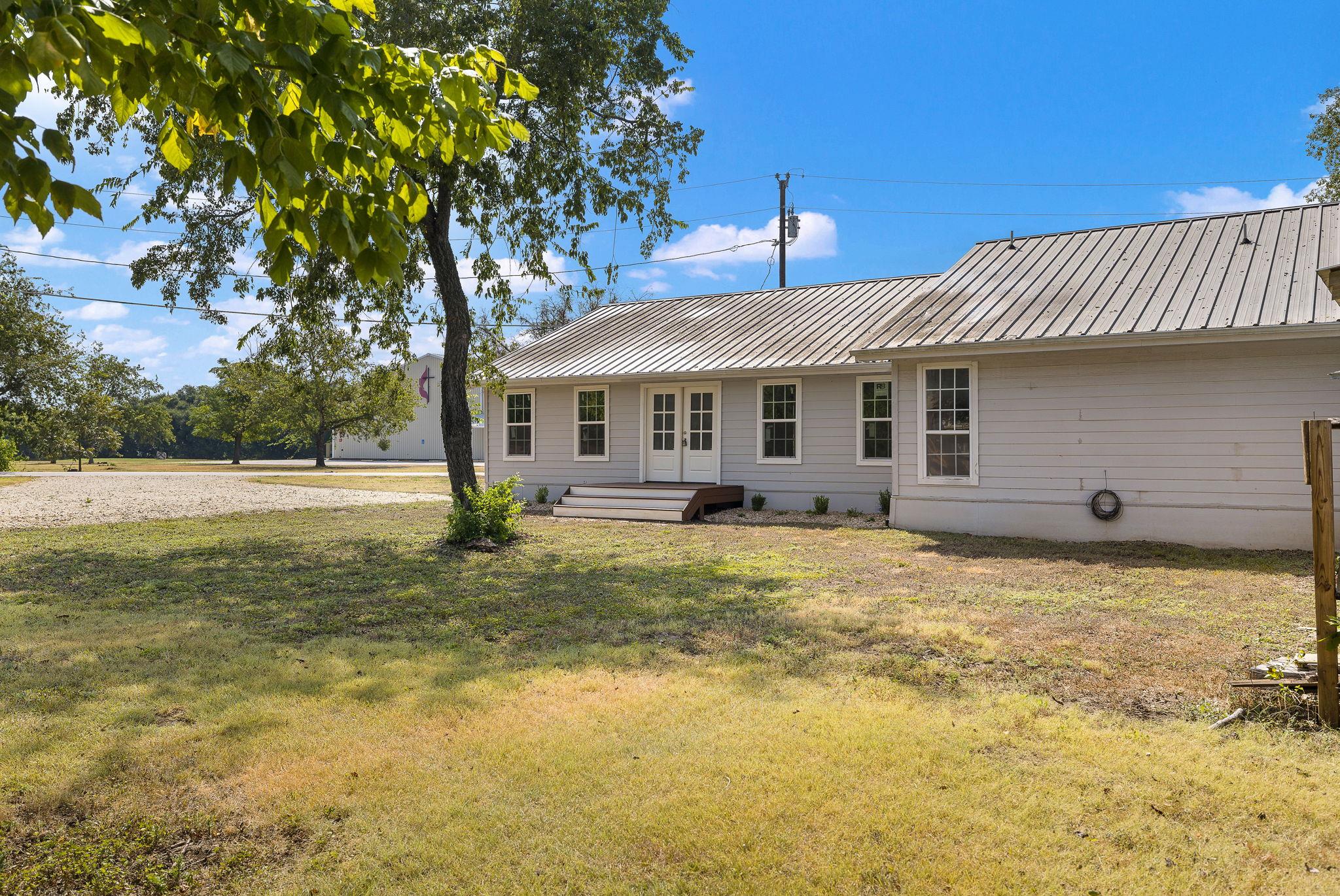 205 E Myrtle Ln Property Photo 9