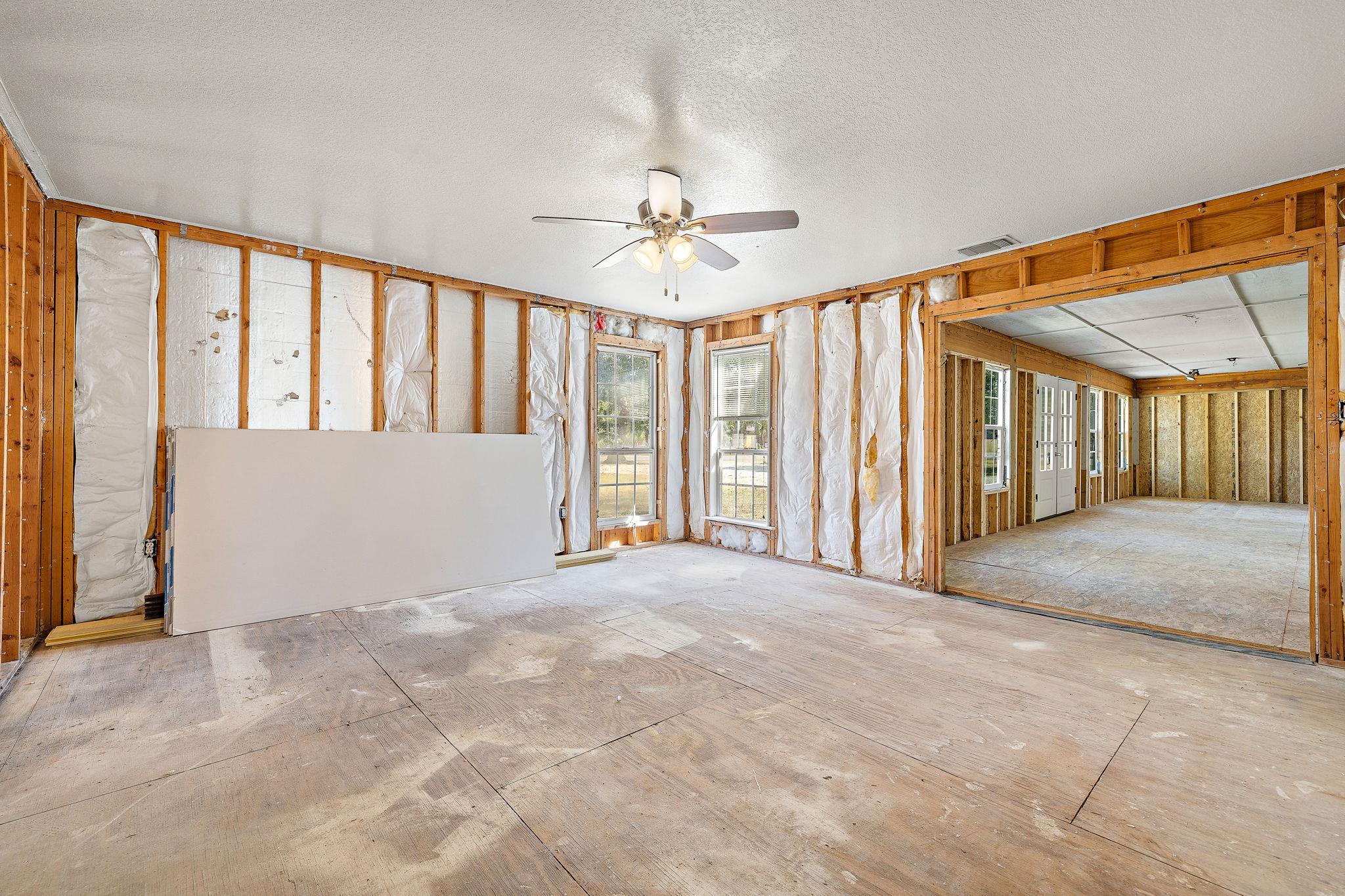 205 E Myrtle Ln Property Photo 26