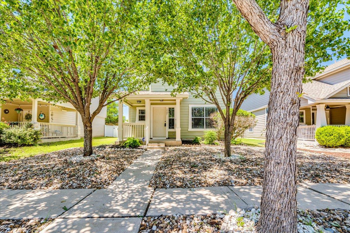 1507 Davis Mountain Loop Property Photo 1