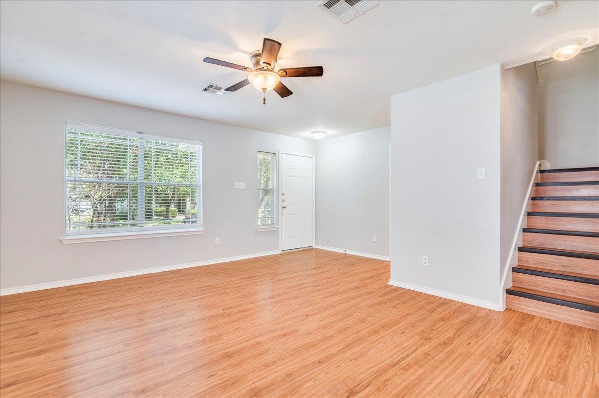 1507 Davis Mountain Loop Property Photo 8