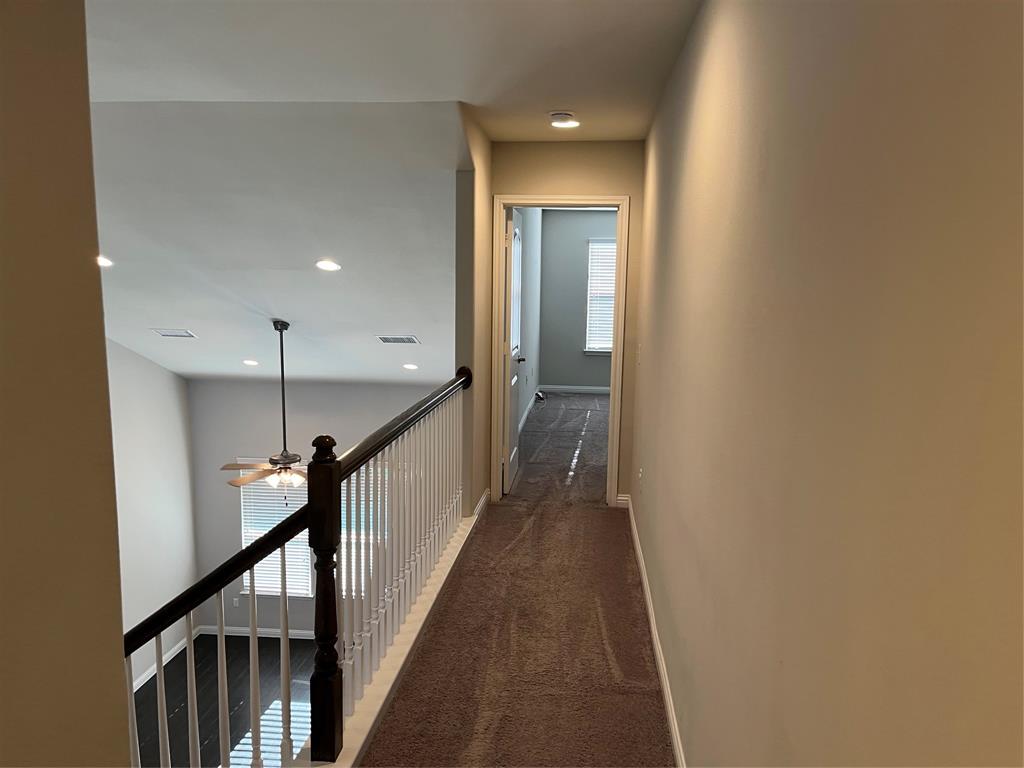 9404 Privet Dr Property Photo 8