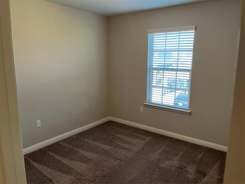 9404 Privet Dr Property Photo 9