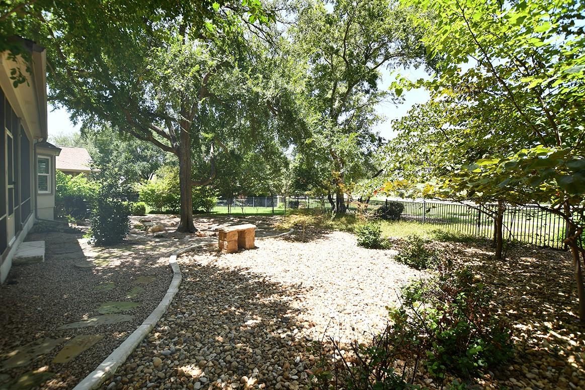 108 Camp Dr Property Photo 27