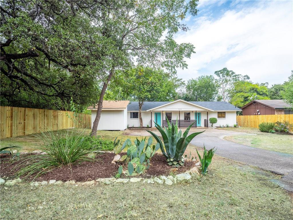 7004 Circle S Rd #b Property Photo 1