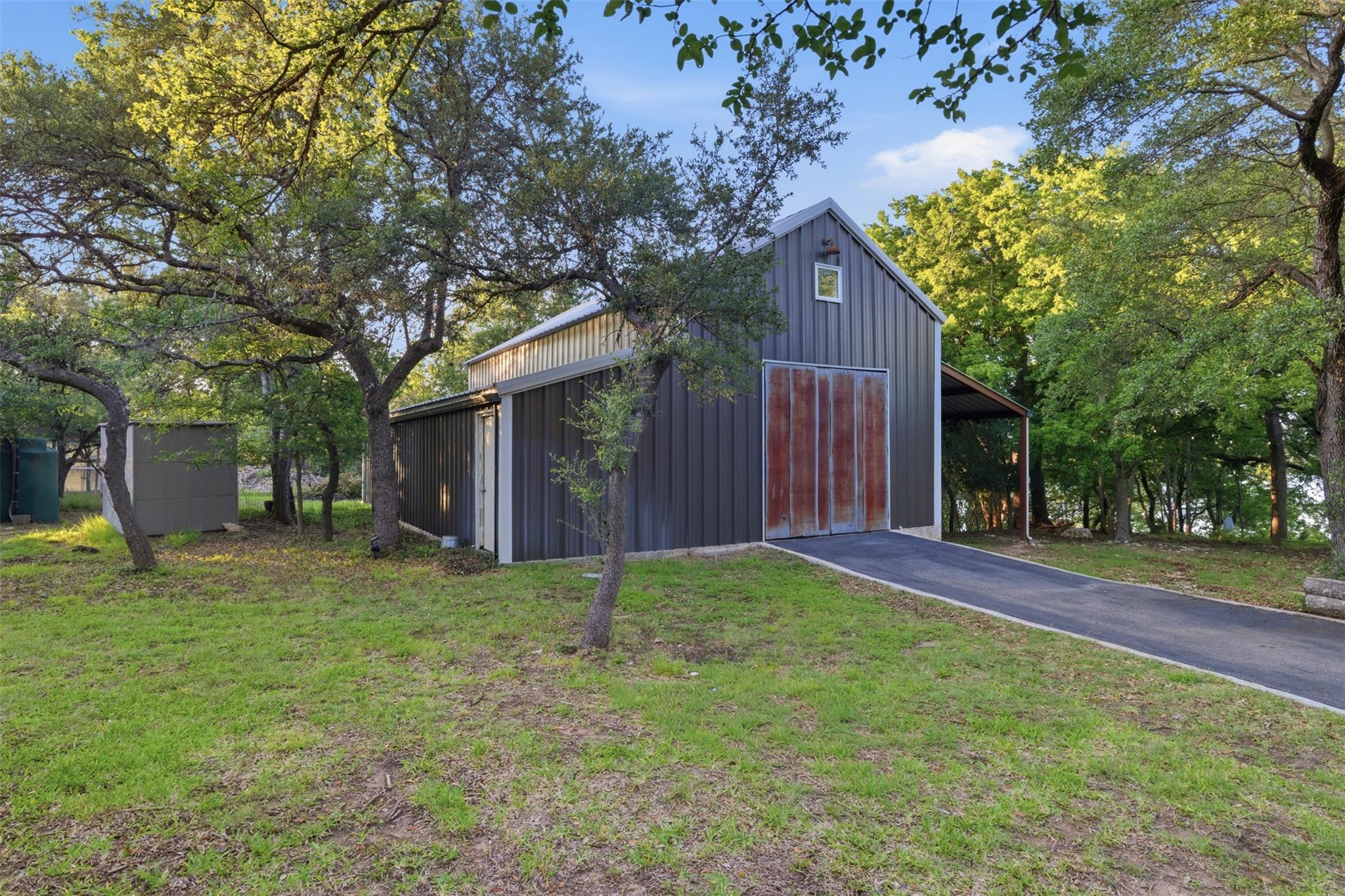 142 Woodland Trl Property Photo 29