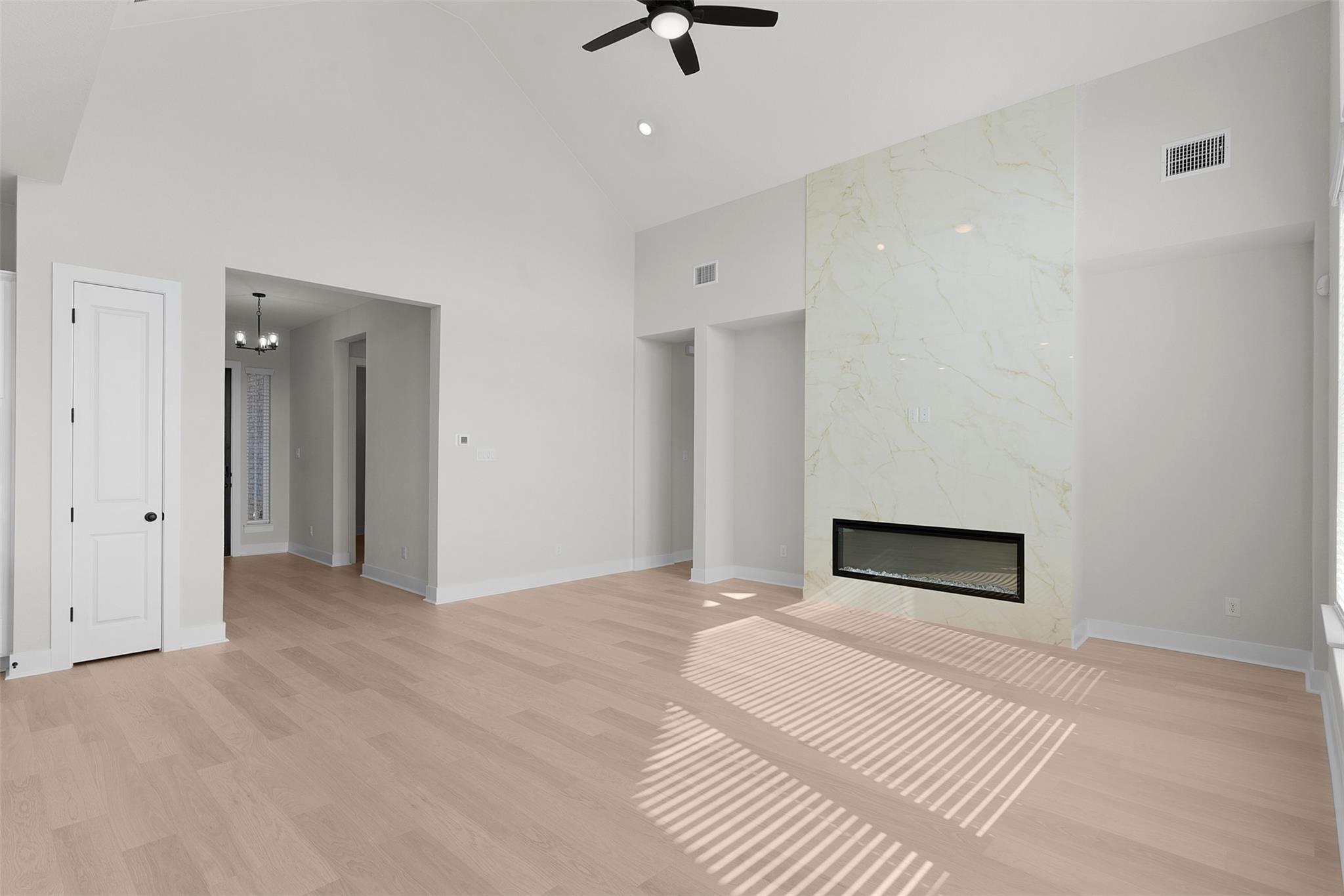 1704 Willow Bean Dr Property Photo 9