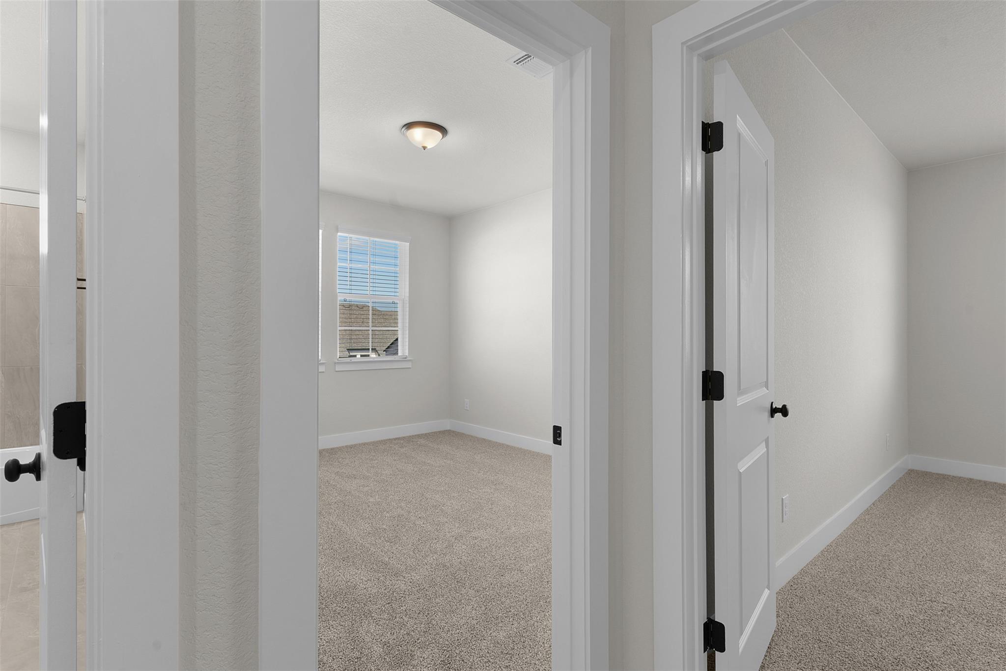 1704 Willow Bean Dr Property Photo 22