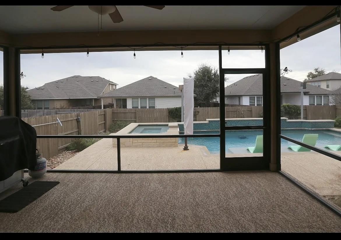 525 Scenic Bluff Dr Property Photo 25
