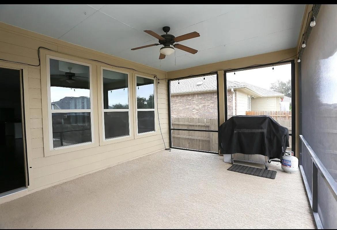 525 Scenic Bluff Dr Property Photo 26