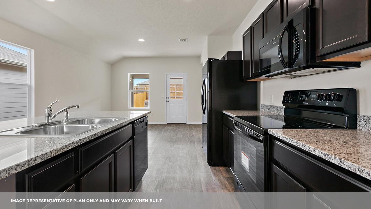 20125 Heinrich Ln Property Photo 3